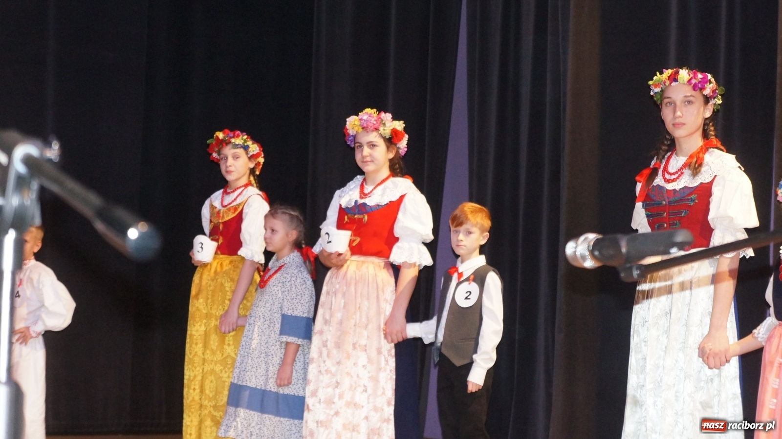 Zdjęcie w galerii na portalu naszraciborz.pl: Frelki z SP 18 wyśpiewały zwycięstwo wiadomości z regionu