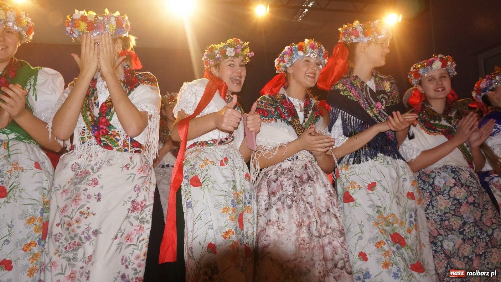 Zdjęcie w galerii na portalu naszraciborz.pl: Frelki z SP 18 wyśpiewały zwycięstwo wiadomości z regionu