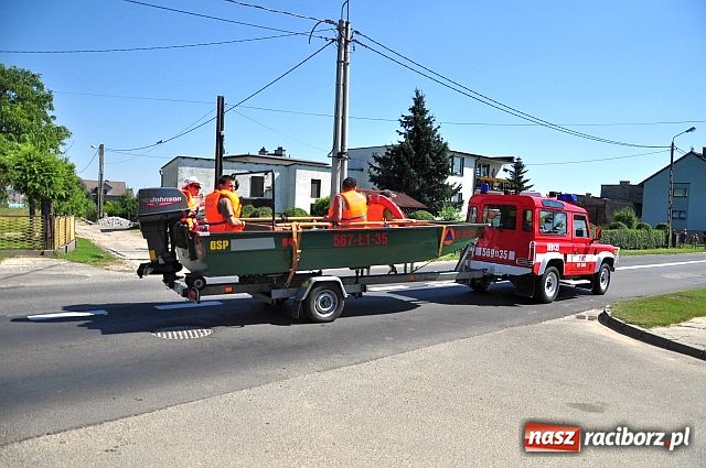 Zdjęcie w galerii na portalu naszraciborz.pl: Dożynki w Sudole z młodą na rowerze wiadomości z regionu