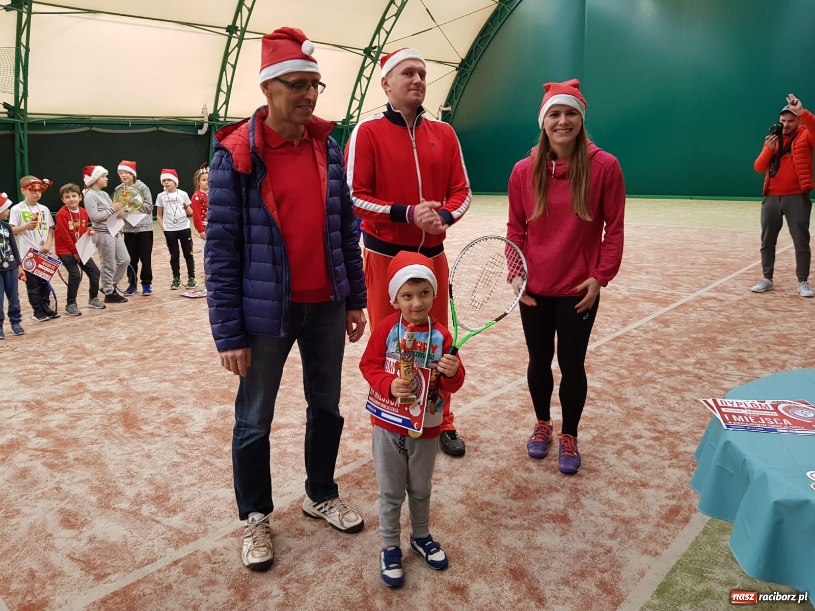 Zdjęcie w galerii na portalu naszraciborz.pl: Mikołajkowy turniej Raciborskiego Klubu Tenisowego  wiadomości z regionu