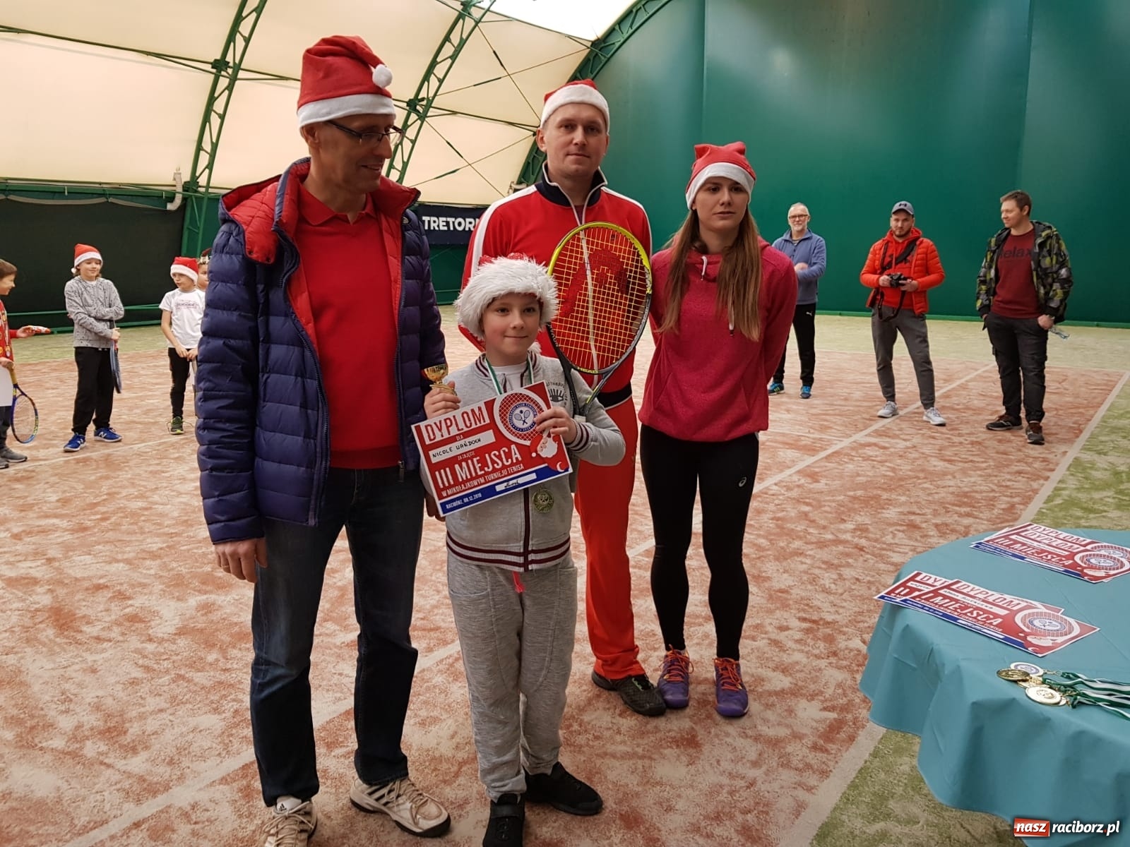 Zdjęcie w galerii na portalu naszraciborz.pl: Mikołajkowy turniej Raciborskiego Klubu Tenisowego  wiadomości z regionu