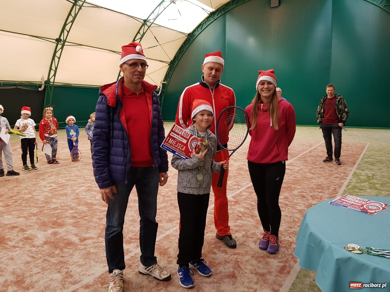 Zdjęcie w galerii na portalu naszraciborz.pl: Mikołajkowy turniej Raciborskiego Klubu Tenisowego  wiadomości z regionu