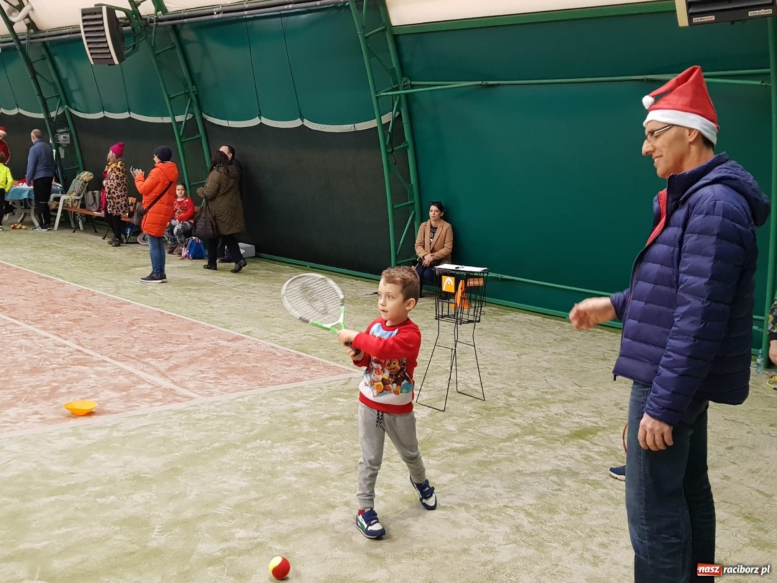 Zdjęcie w galerii na portalu naszraciborz.pl: Mikołajkowy turniej Raciborskiego Klubu Tenisowego  wiadomości z regionu