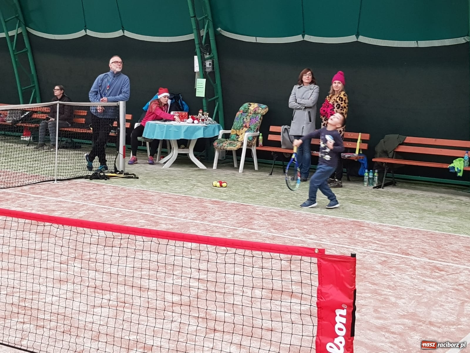 Zdjęcie w galerii na portalu naszraciborz.pl: Mikołajkowy turniej Raciborskiego Klubu Tenisowego  wiadomości z regionu