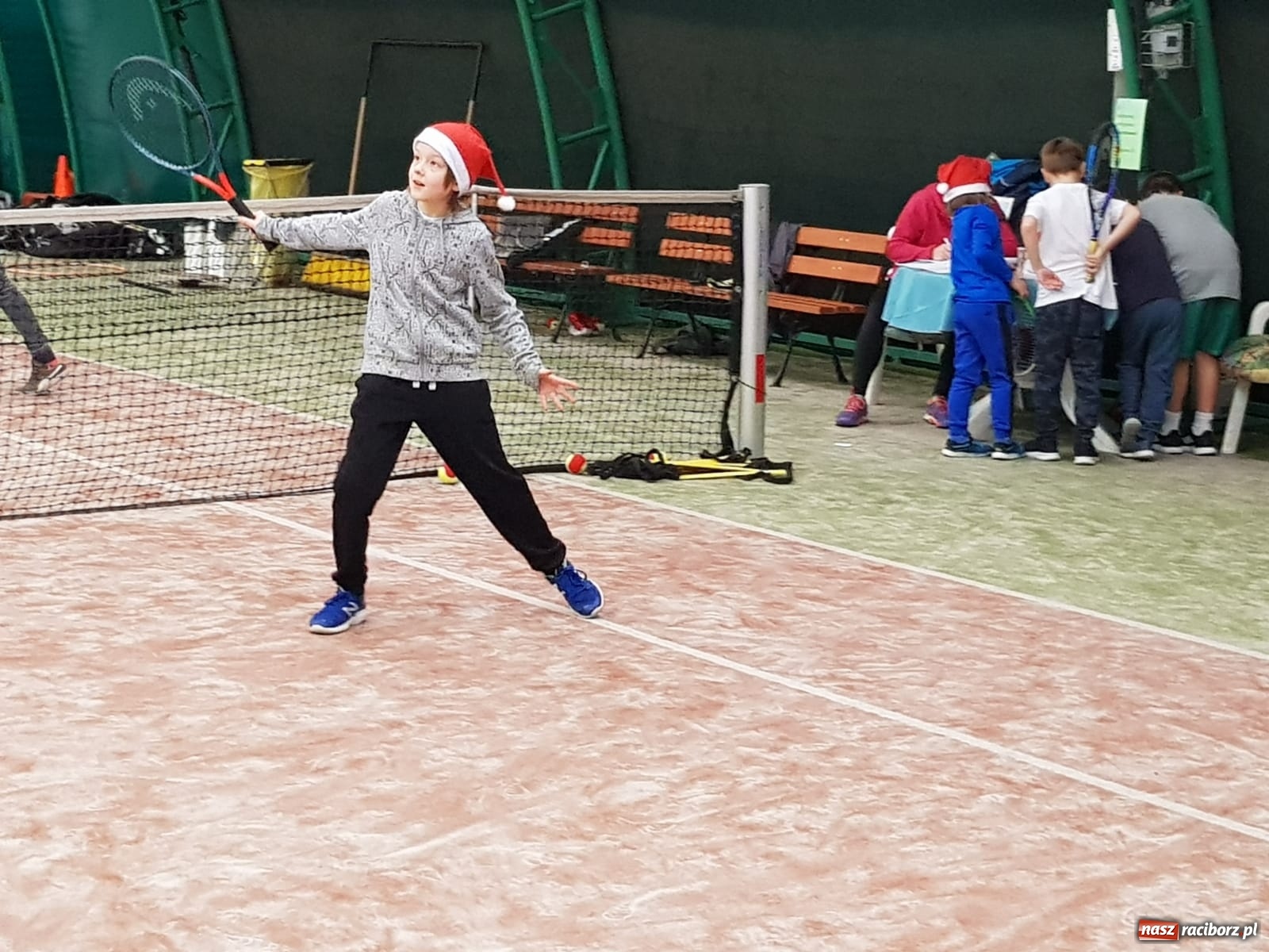 Zdjęcie w galerii na portalu naszraciborz.pl: Mikołajkowy turniej Raciborskiego Klubu Tenisowego  wiadomości z regionu
