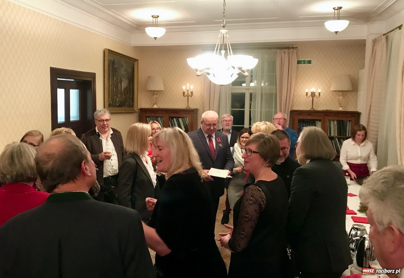 Zdjęcie w galerii na portalu naszraciborz.pl: Bene Merito - medal polskiego MSZ dla raciborzanina  wiadomości z regionu