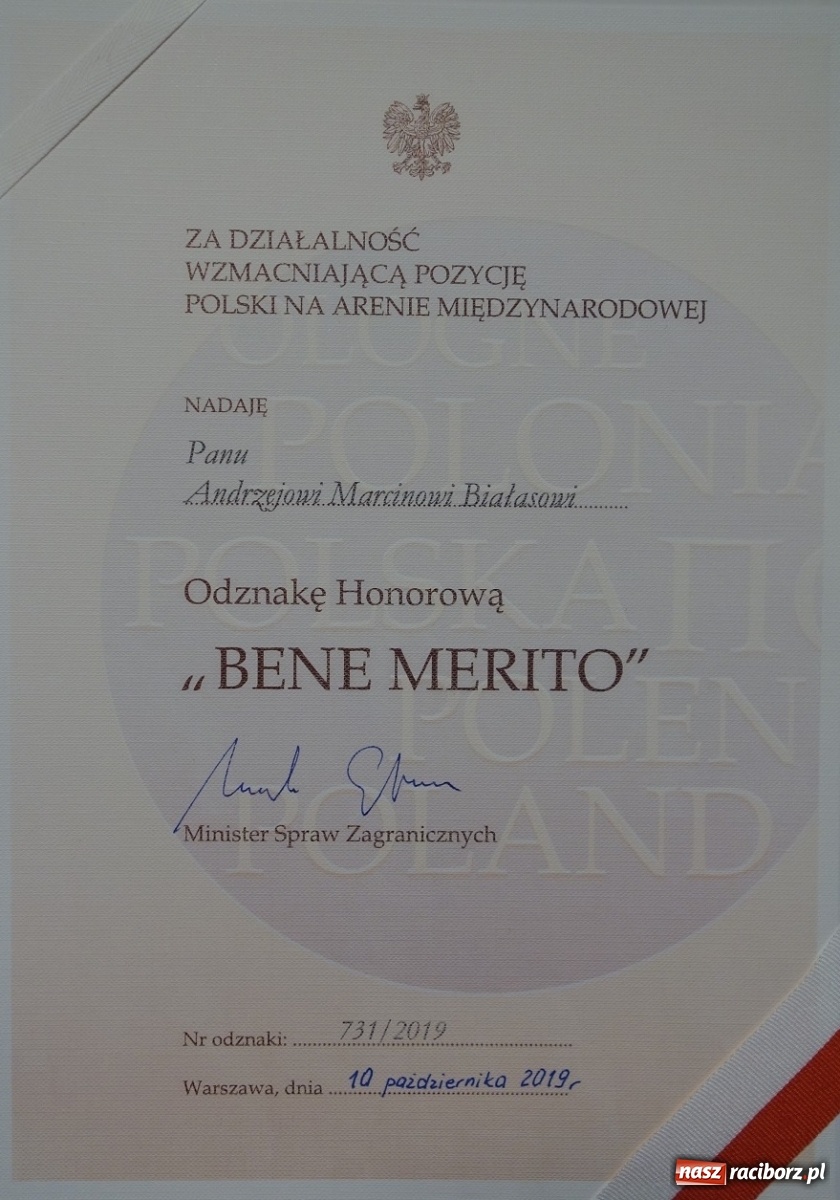 Zdjęcie w galerii na portalu naszraciborz.pl: Bene Merito - medal polskiego MSZ dla raciborzanina  wiadomości z regionu