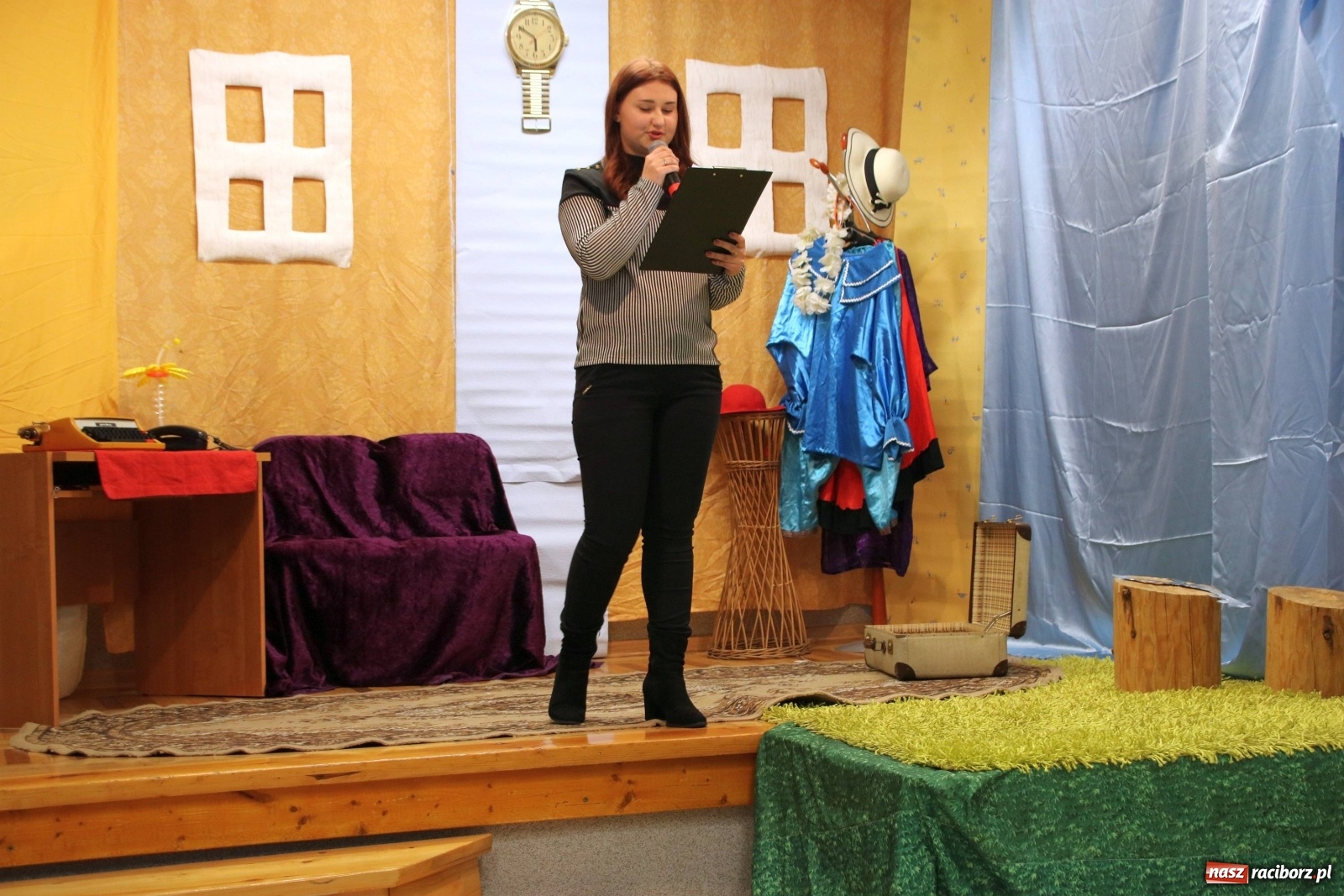 Zdjęcie w galerii na portalu naszraciborz.pl: Mikołajkowy baśniowy ambaras w Roszkowie [FOTO] wiadomości z regionu