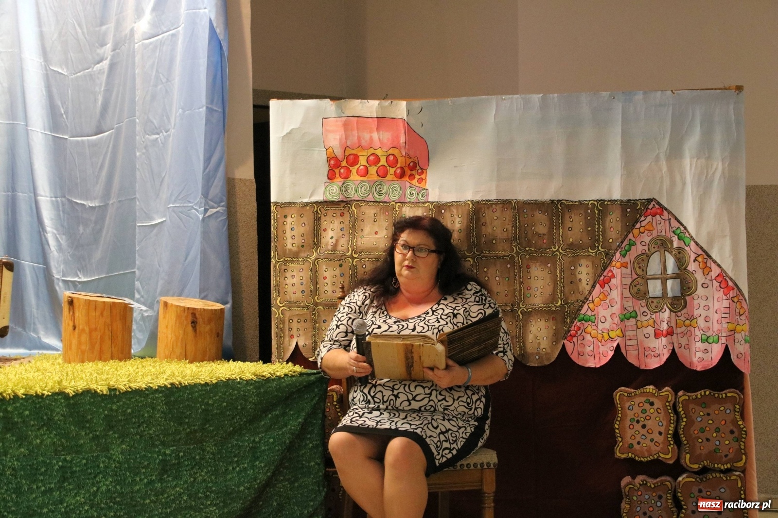 Zdjęcie w galerii na portalu naszraciborz.pl: Mikołajkowy baśniowy ambaras w Roszkowie [FOTO] wiadomości z regionu