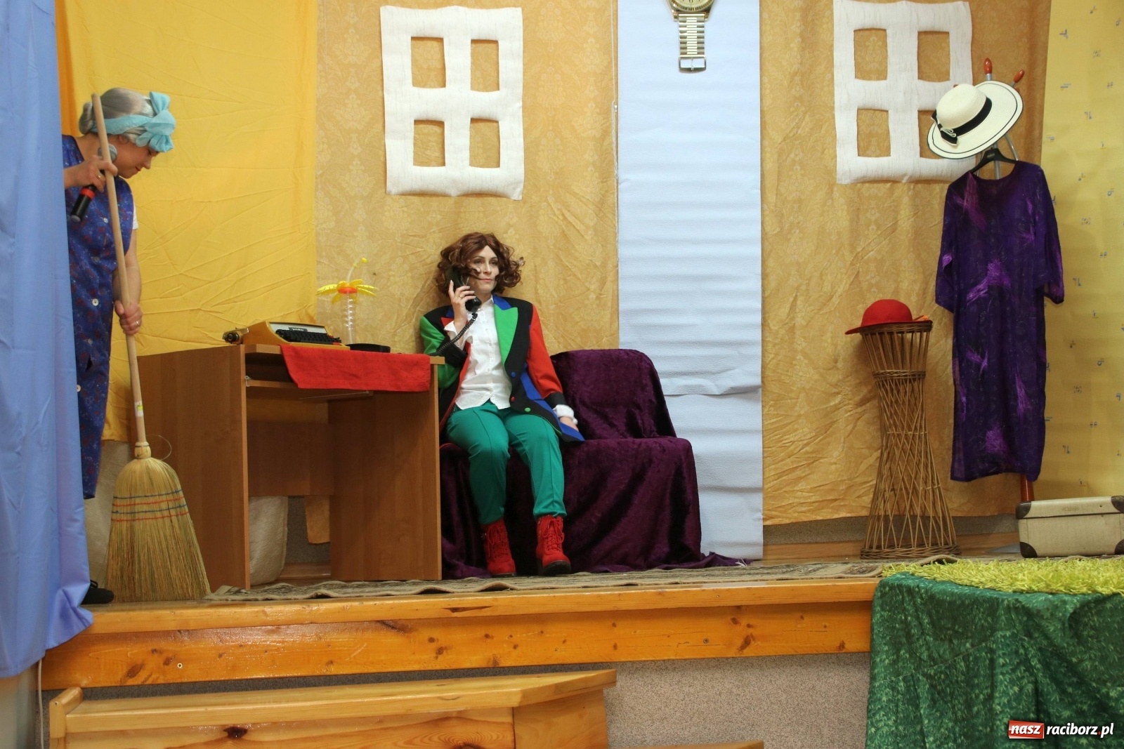 Zdjęcie w galerii na portalu naszraciborz.pl: Mikołajkowy baśniowy ambaras w Roszkowie [FOTO] wiadomości z regionu