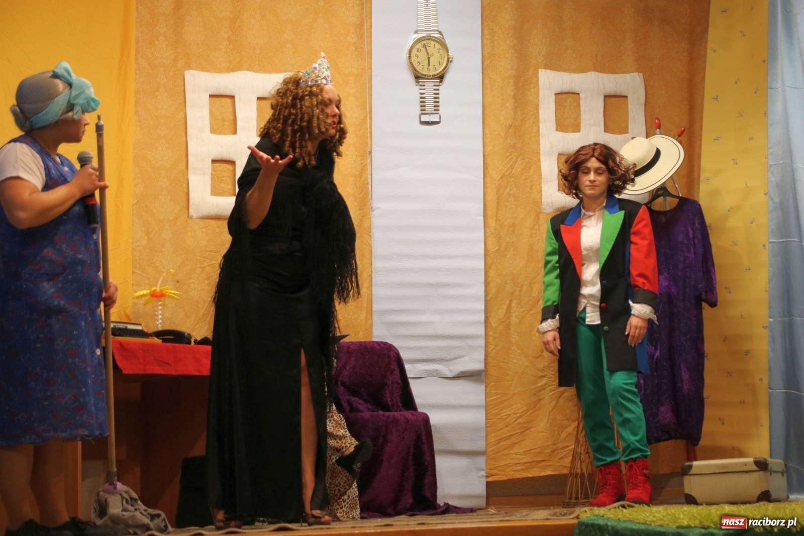 Zdjęcie w galerii na portalu naszraciborz.pl: Mikołajkowy baśniowy ambaras w Roszkowie [FOTO] wiadomości z regionu