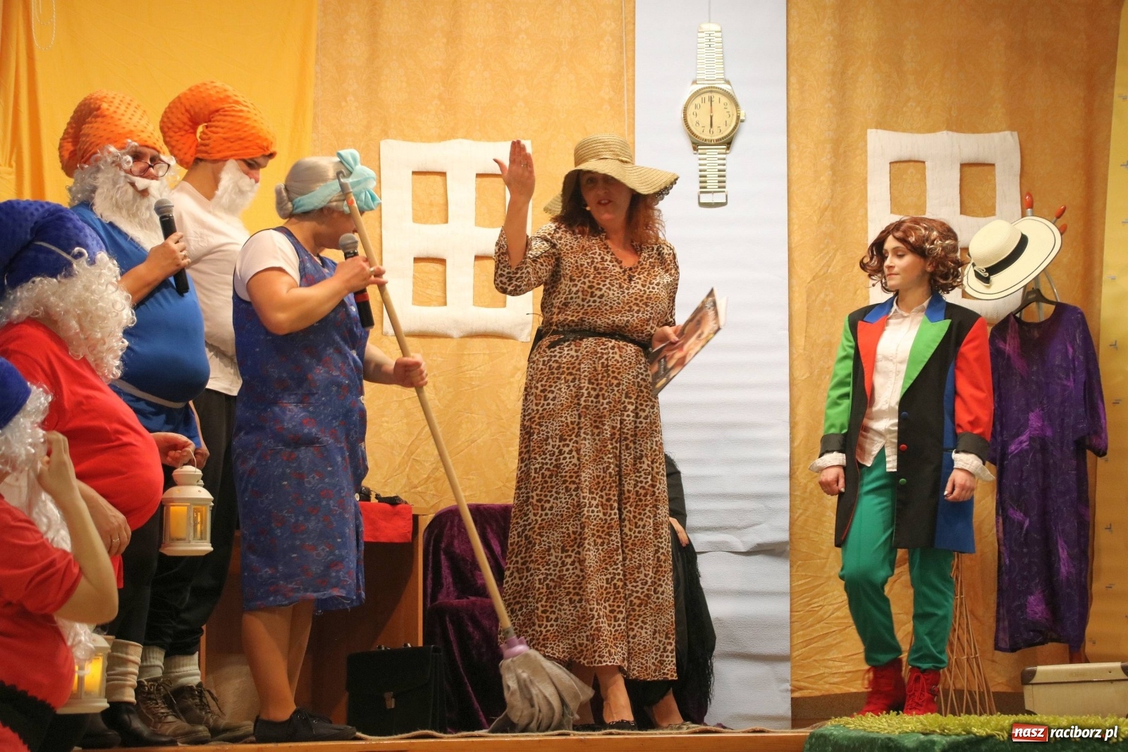 Zdjęcie w galerii na portalu naszraciborz.pl: Mikołajkowy baśniowy ambaras w Roszkowie [FOTO] wiadomości z regionu