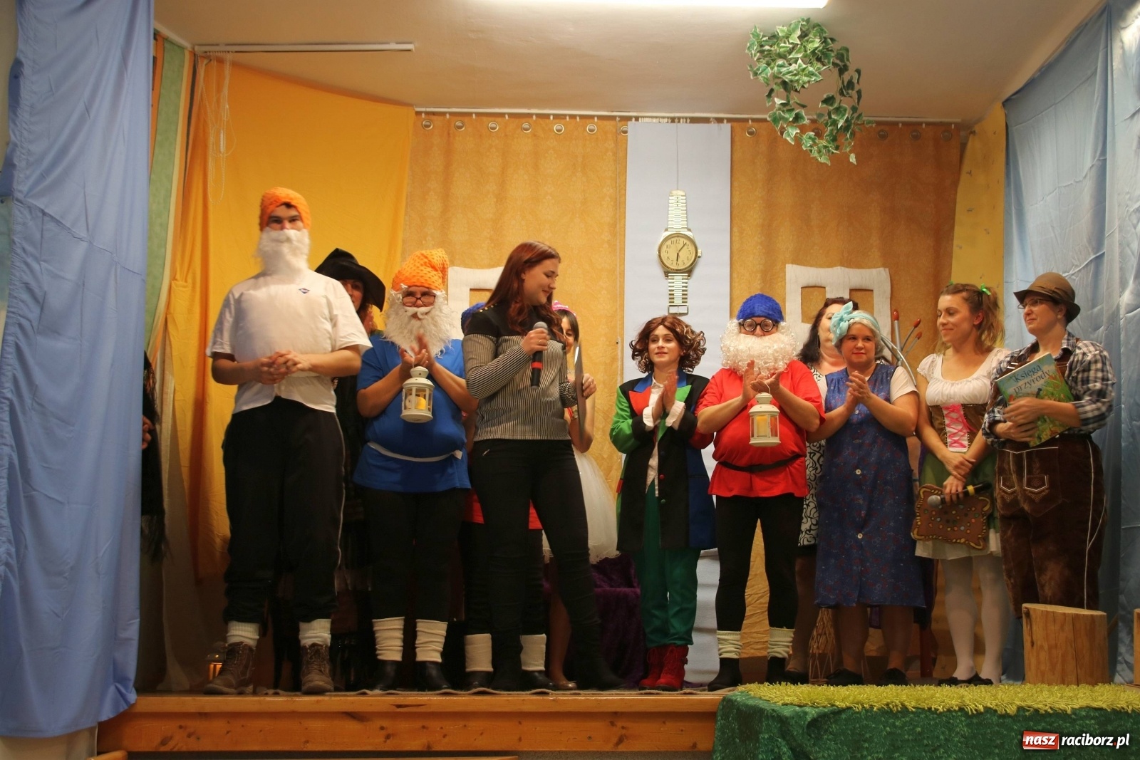 Zdjęcie w galerii na portalu naszraciborz.pl: Mikołajkowy baśniowy ambaras w Roszkowie [FOTO] wiadomości z regionu