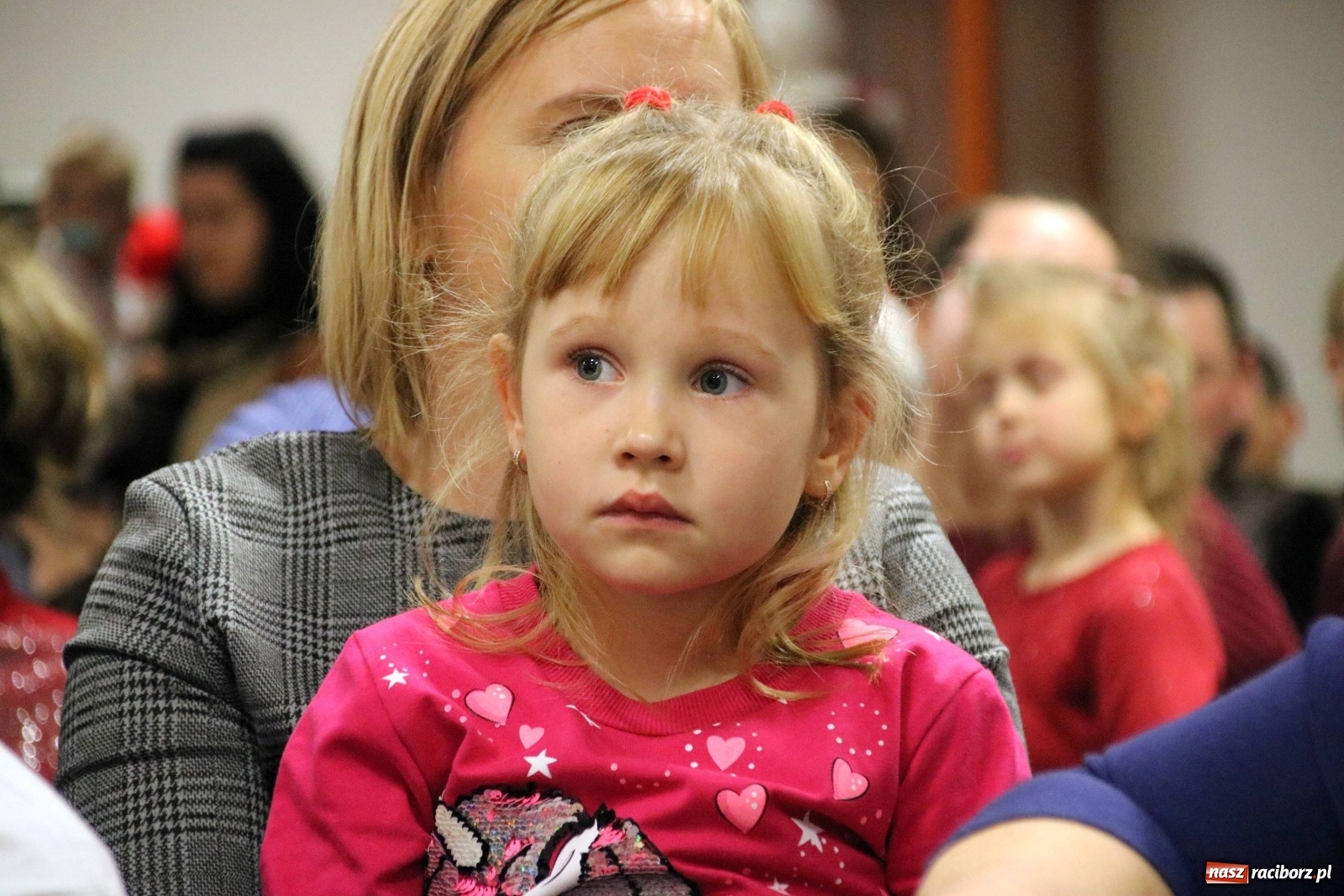 Zdjęcie w galerii na portalu naszraciborz.pl: Mikołajkowy baśniowy ambaras w Roszkowie [FOTO] wiadomości z regionu