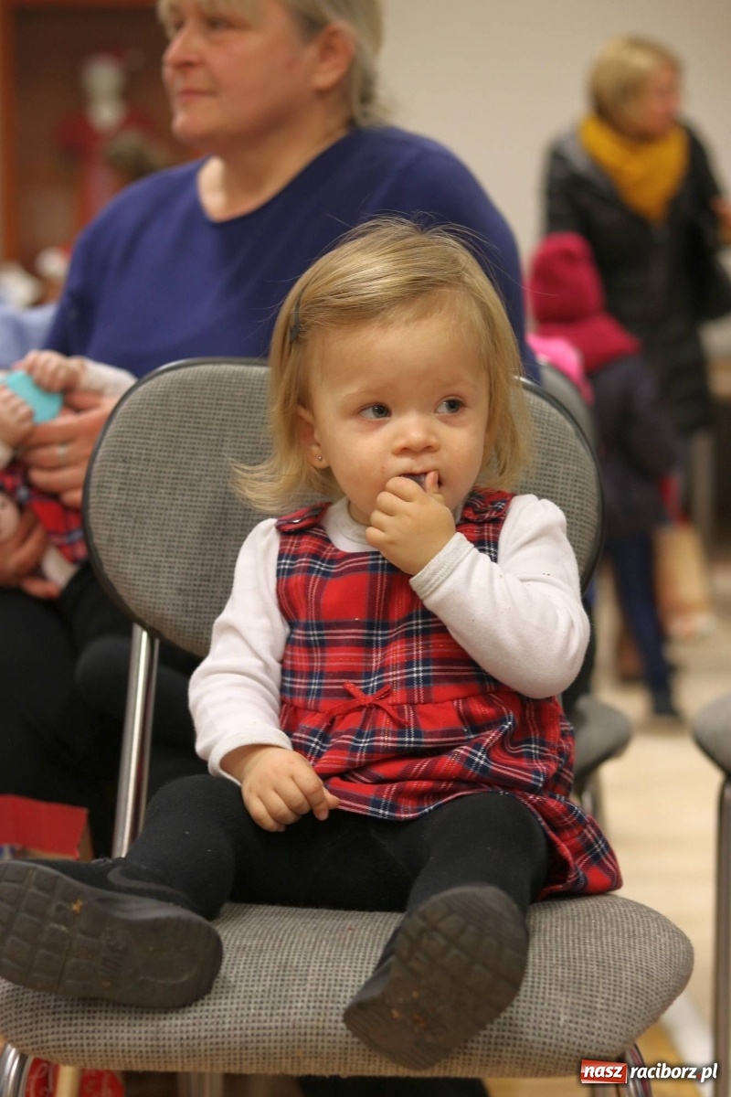 Zdjęcie w galerii na portalu naszraciborz.pl: Mikołajkowy baśniowy ambaras w Roszkowie [FOTO] wiadomości z regionu