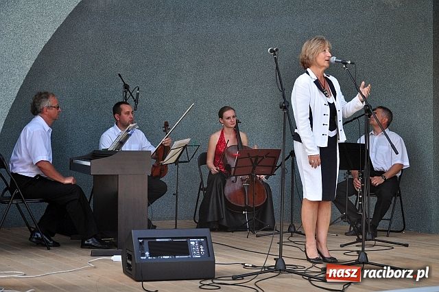 Zdjęcie w galerii na portalu naszraciborz.pl: Pierwszy koncert w muszli za nami wiadomości z regionu