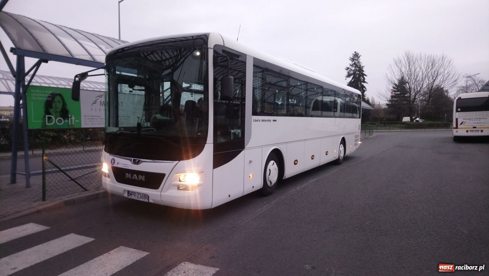 Zdjęcie w galerii na portalu naszraciborz.pl: PKS Racibórz testuje kolejny autobus – tym razem regionalnego LWA wiadomości z regionu