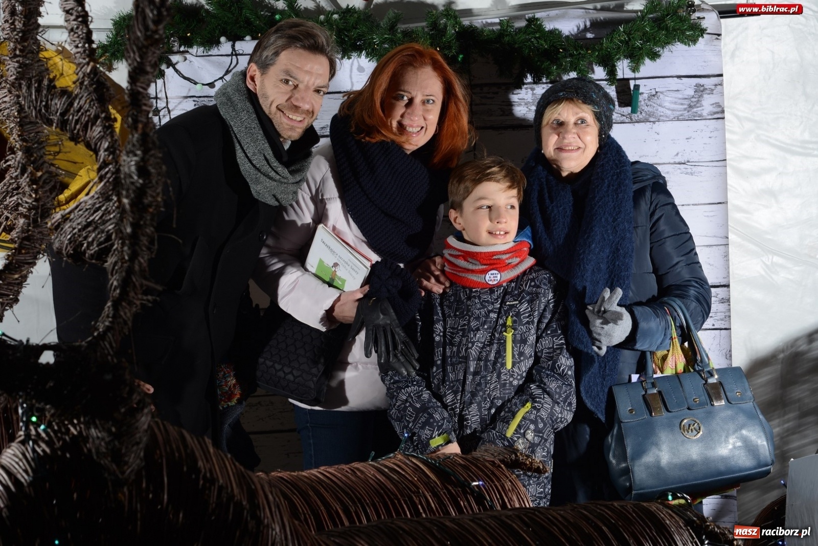 Zdjęcie w galerii na portalu naszraciborz.pl: Biblioteka na Jarmarku Bożonarodzeniowym wiadomości z regionu