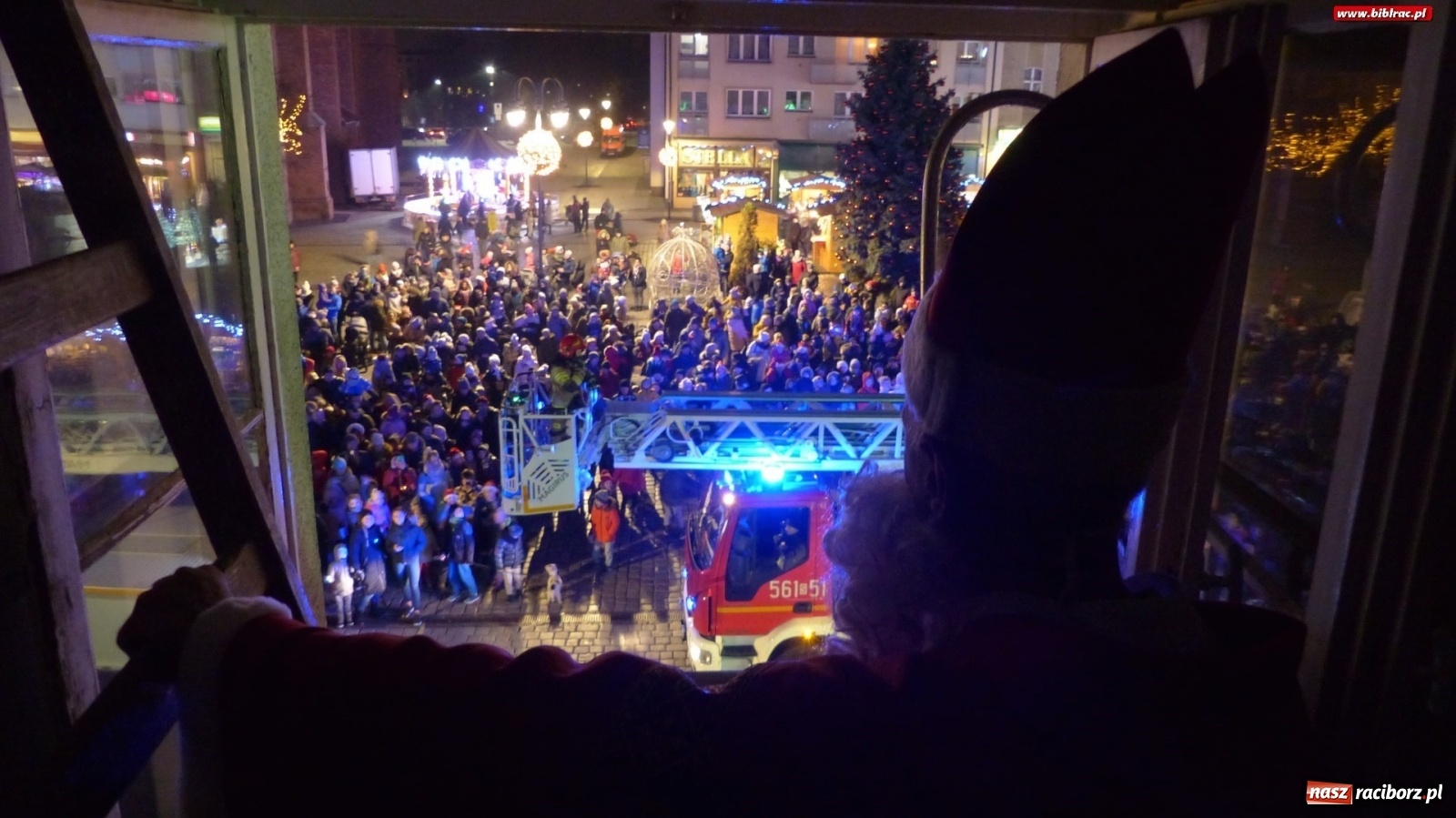 Zdjęcie w galerii na portalu naszraciborz.pl: Biblioteka na Jarmarku Bożonarodzeniowym wiadomości z regionu