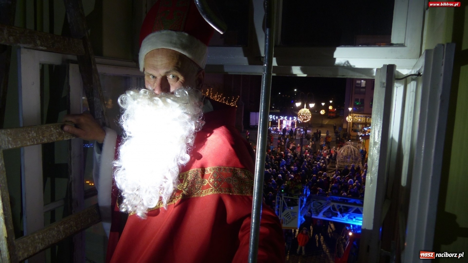 Zdjęcie w galerii na portalu naszraciborz.pl: Biblioteka na Jarmarku Bożonarodzeniowym wiadomości z regionu