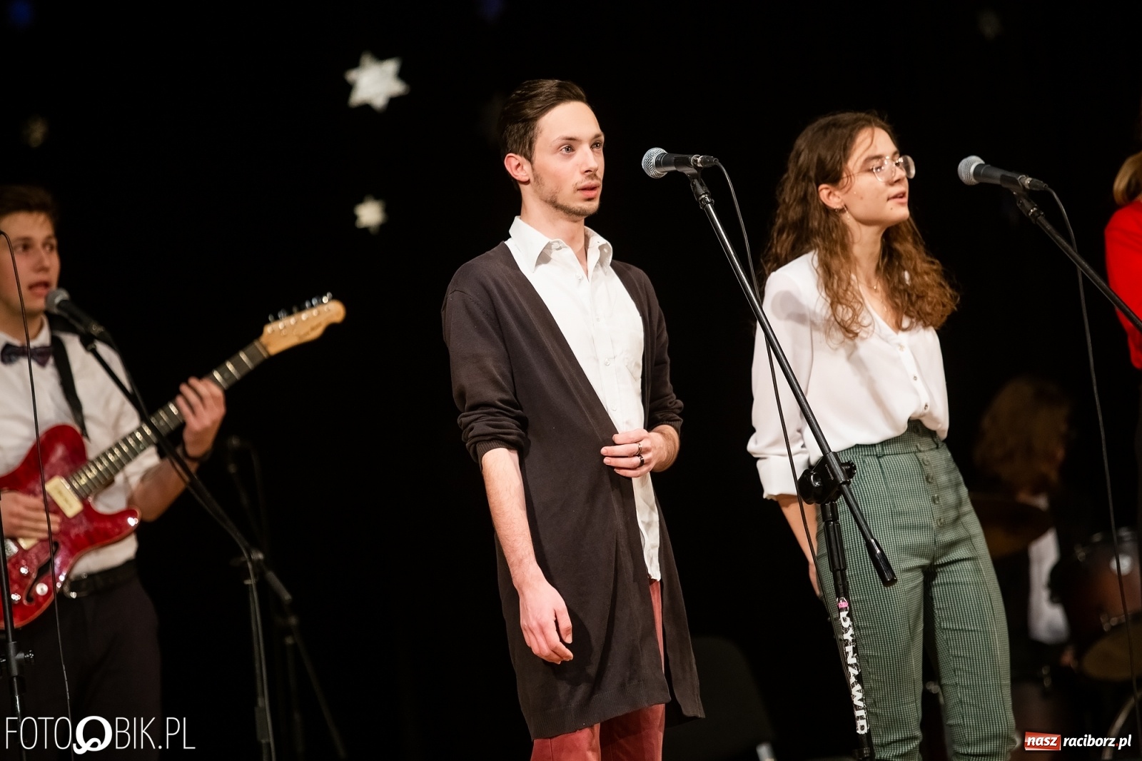 Zdjęcie w galerii na portalu naszraciborz.pl: Koncert zimowy w wykonaniu uczniów I LO i SP 4 w RCK [FOTO i WIDEO] wiadomości z regionu