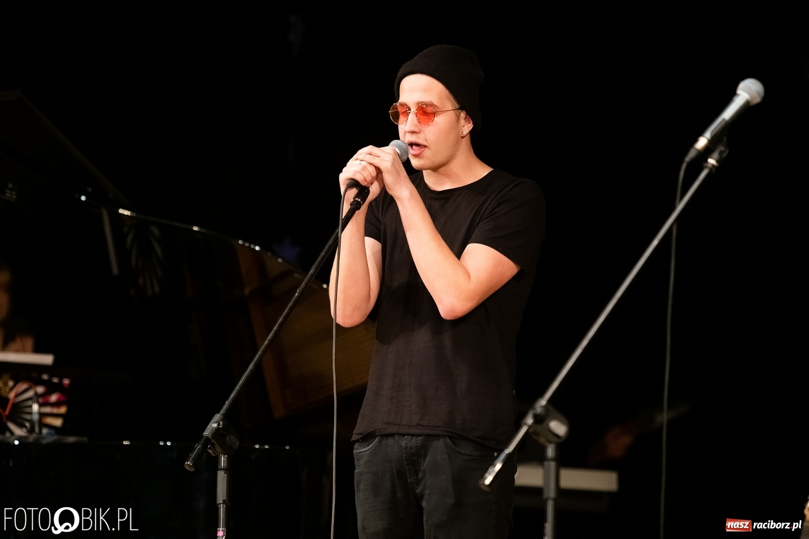 Zdjęcie w galerii na portalu naszraciborz.pl: Koncert zimowy w wykonaniu uczniów I LO i SP 4 w RCK [FOTO i WIDEO] wiadomości z regionu