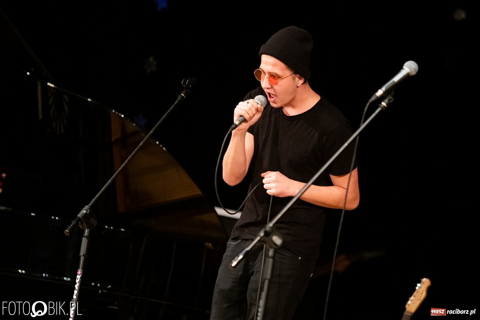 Zdjęcie w galerii na portalu naszraciborz.pl: Koncert zimowy w wykonaniu uczniów I LO i SP 4 w RCK [FOTO i WIDEO] wiadomości z regionu