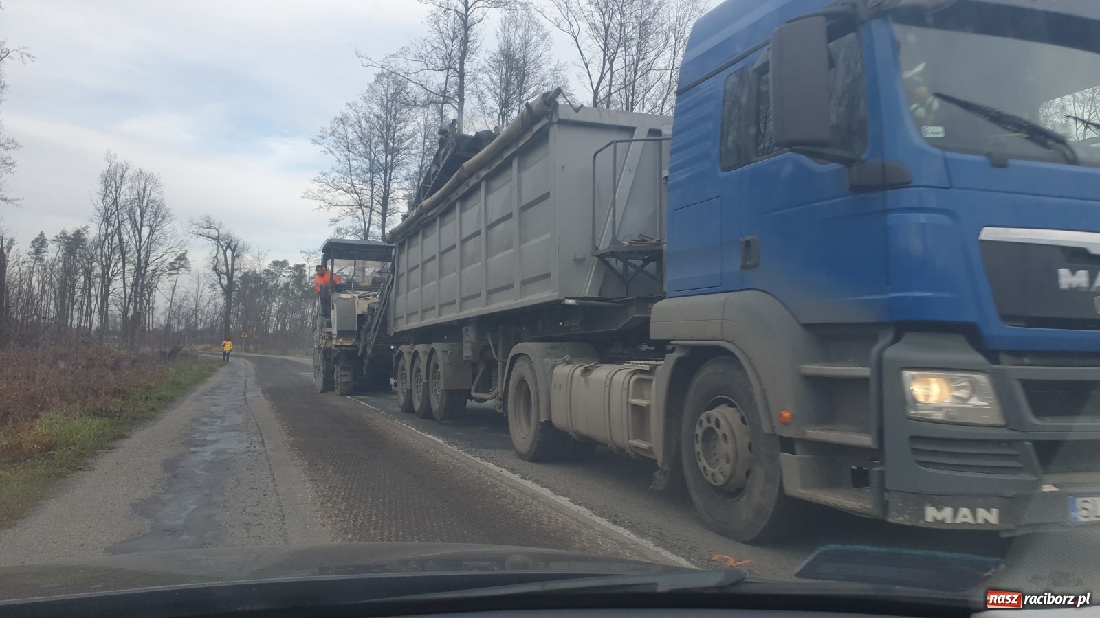 Zdjęcie w galerii na portalu naszraciborz.pl: Czy remont drogi Kuźnia Raciborska-Nędza ma sens?  wiadomości z regionu