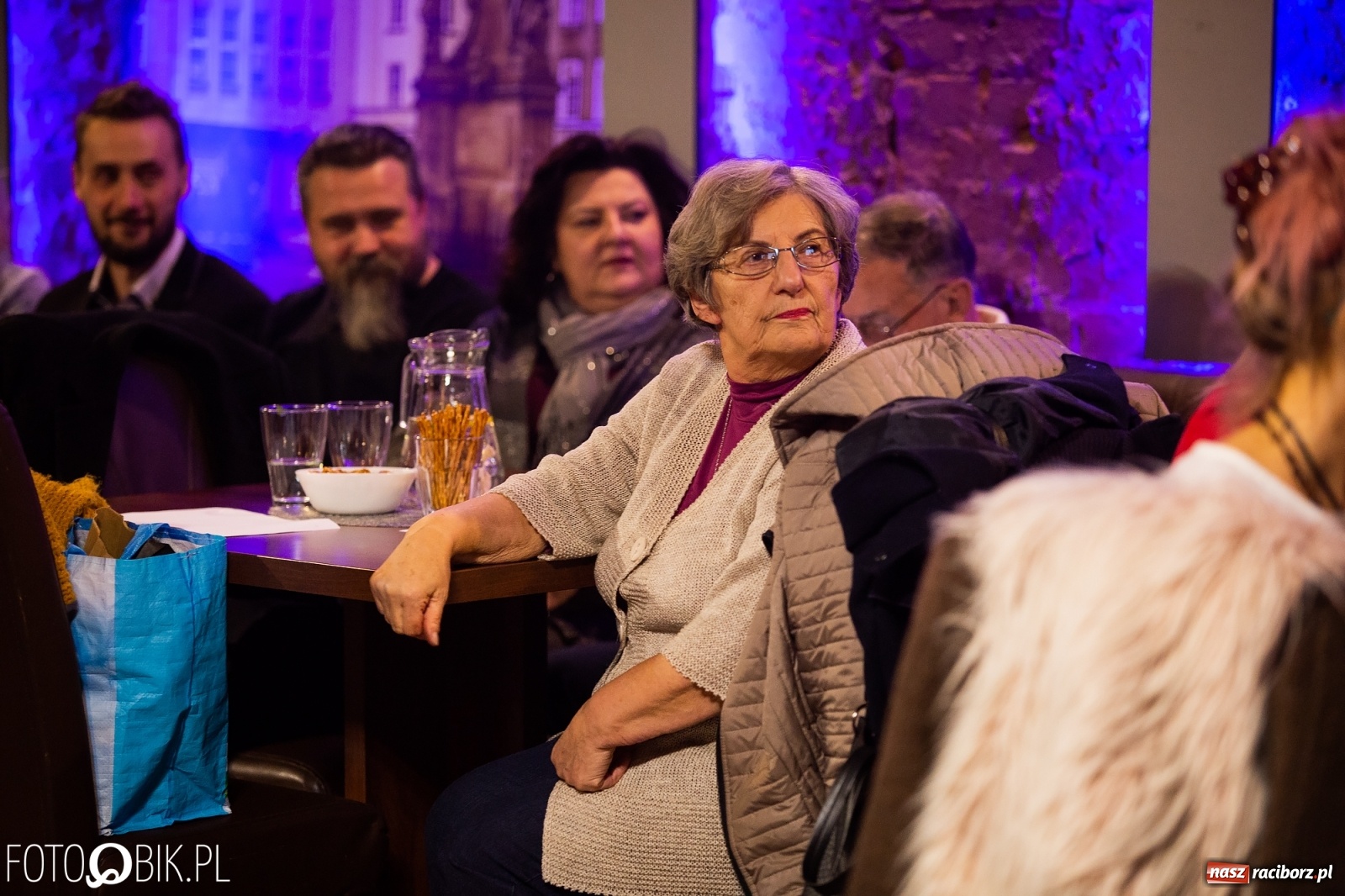 Zdjęcie w galerii na portalu naszraciborz.pl: Malowane buty, orientalne stroje i prywatny kucharz. Najlepsze biznes plany 2019 wiadomości z regionu