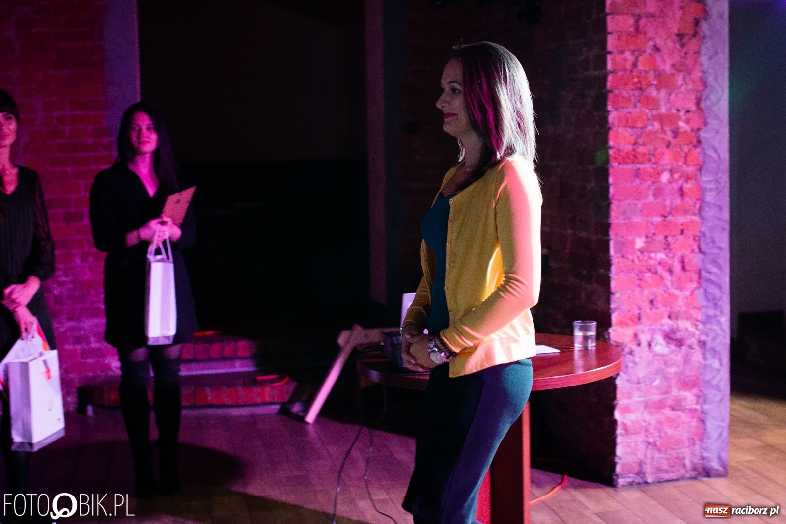 Zdjęcie w galerii na portalu naszraciborz.pl: Malowane buty, orientalne stroje i prywatny kucharz. Najlepsze biznes plany 2019 wiadomości z regionu