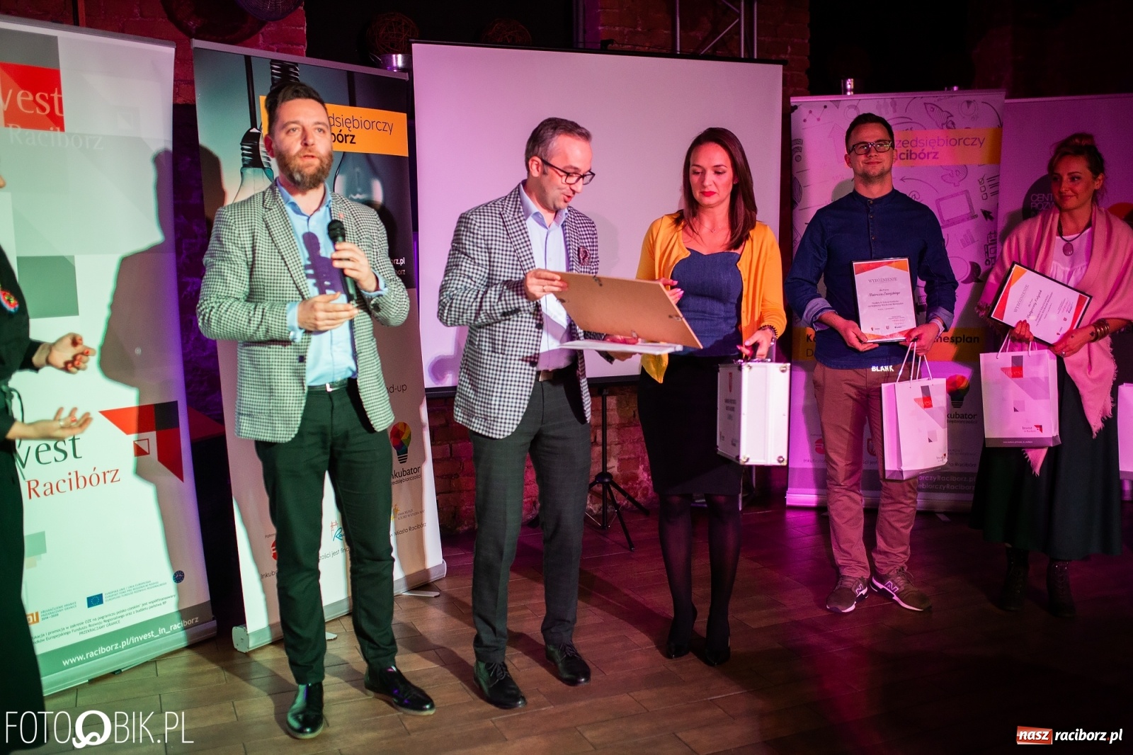 Zdjęcie w galerii na portalu naszraciborz.pl: Malowane buty, orientalne stroje i prywatny kucharz. Najlepsze biznes plany 2019 wiadomości z regionu