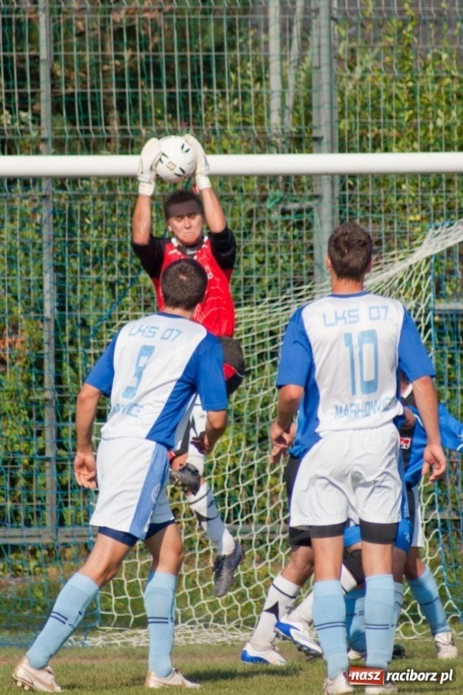 Zdjęcie w galerii na portalu naszraciborz.pl: Markowice rozbiły Chałupki wiadomości z regionu
