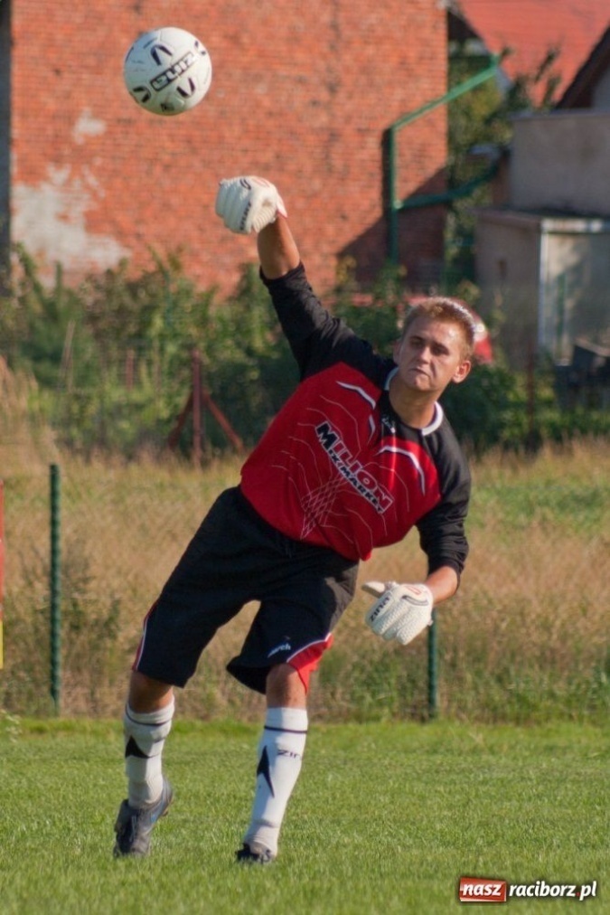 Zdjęcie w galerii na portalu naszraciborz.pl: Markowice rozbiły Chałupki wiadomości z regionu