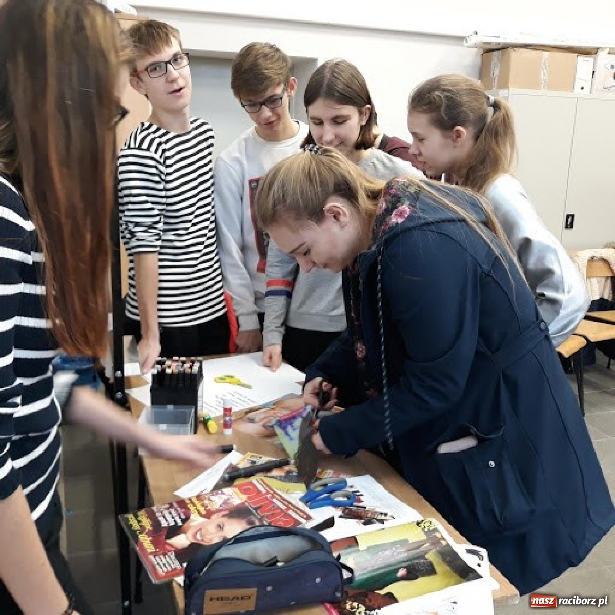 Zdjęcie w galerii na portalu naszraciborz.pl: Warsztaty grafiki komputerowej i doradztwa zawodowego w raciborskim Ekonomiku wiadomości z regionu