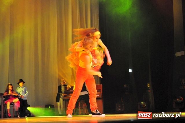 Zdjęcie w galerii na portalu naszraciborz.pl: Profesjonalny show taneczny w RCK wiadomości z regionu