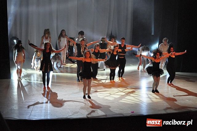 Zdjęcie w galerii na portalu naszraciborz.pl: Profesjonalny show taneczny w RCK wiadomości z regionu