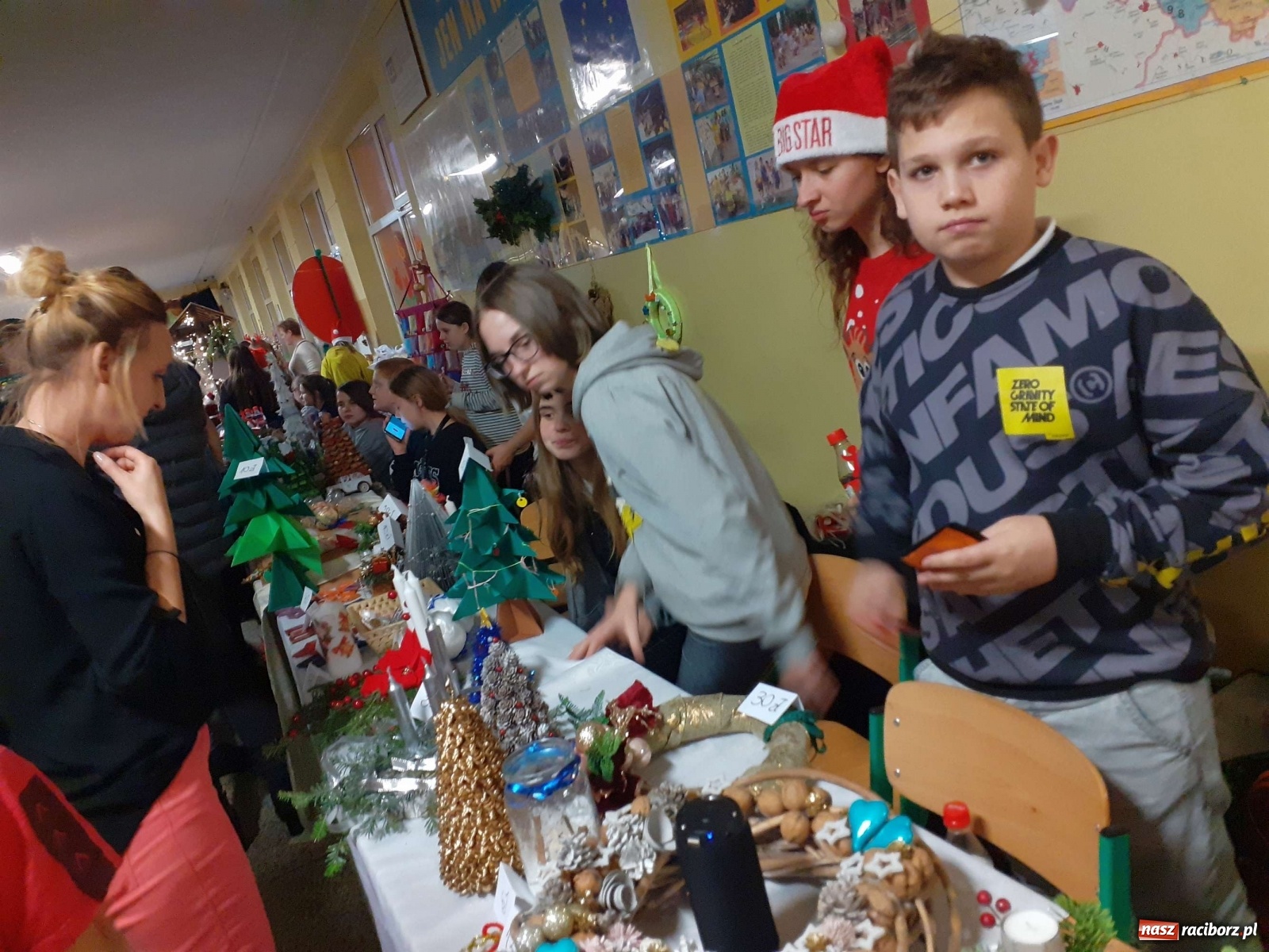 Zdjęcie w galerii na portalu naszraciborz.pl: Kiermasz świąteczny w SP 15 za nami wiadomości z regionu