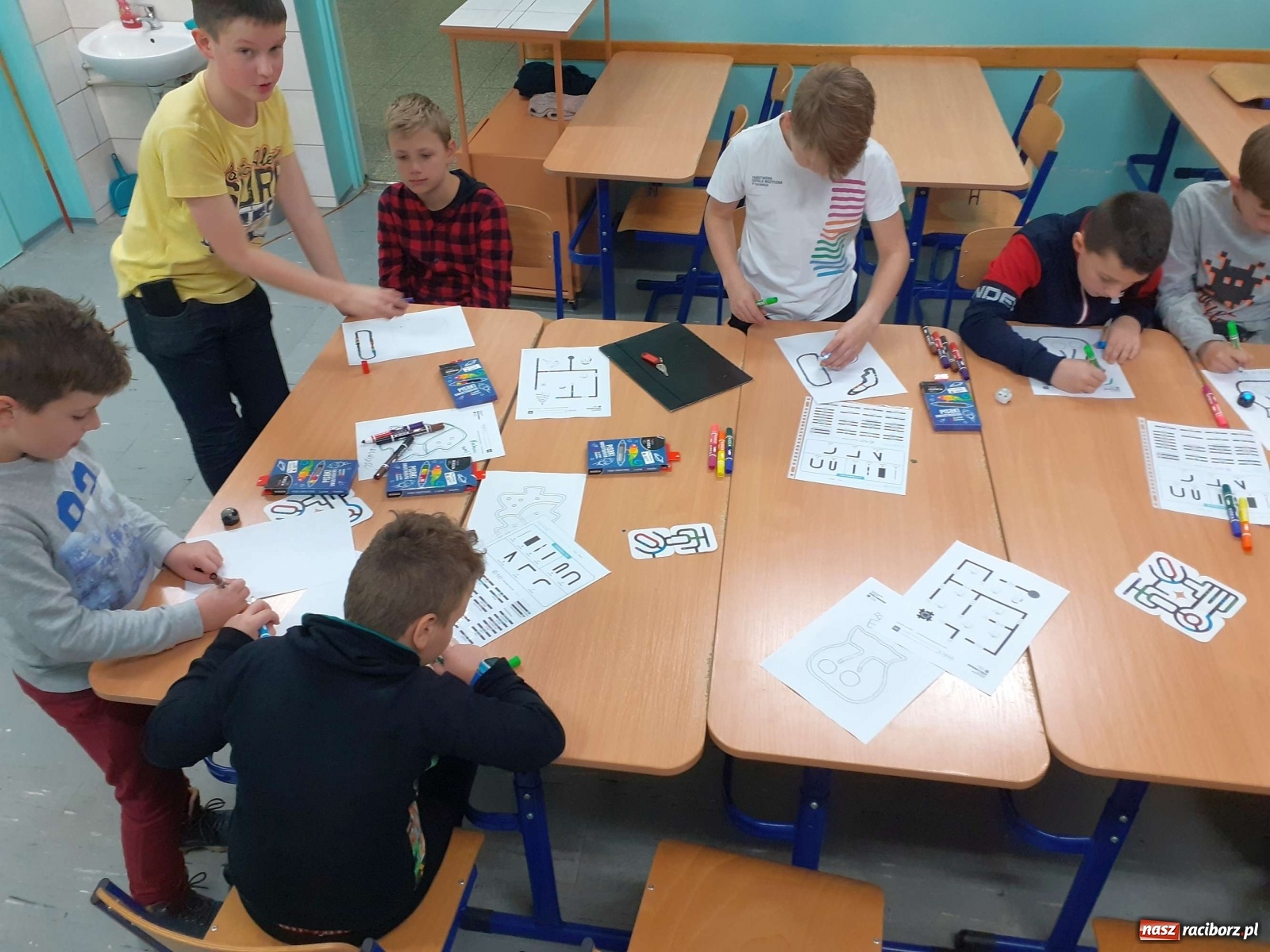 Zdjęcie w galerii na portalu naszraciborz.pl: Kiermasz świąteczny w SP 15 za nami wiadomości z regionu