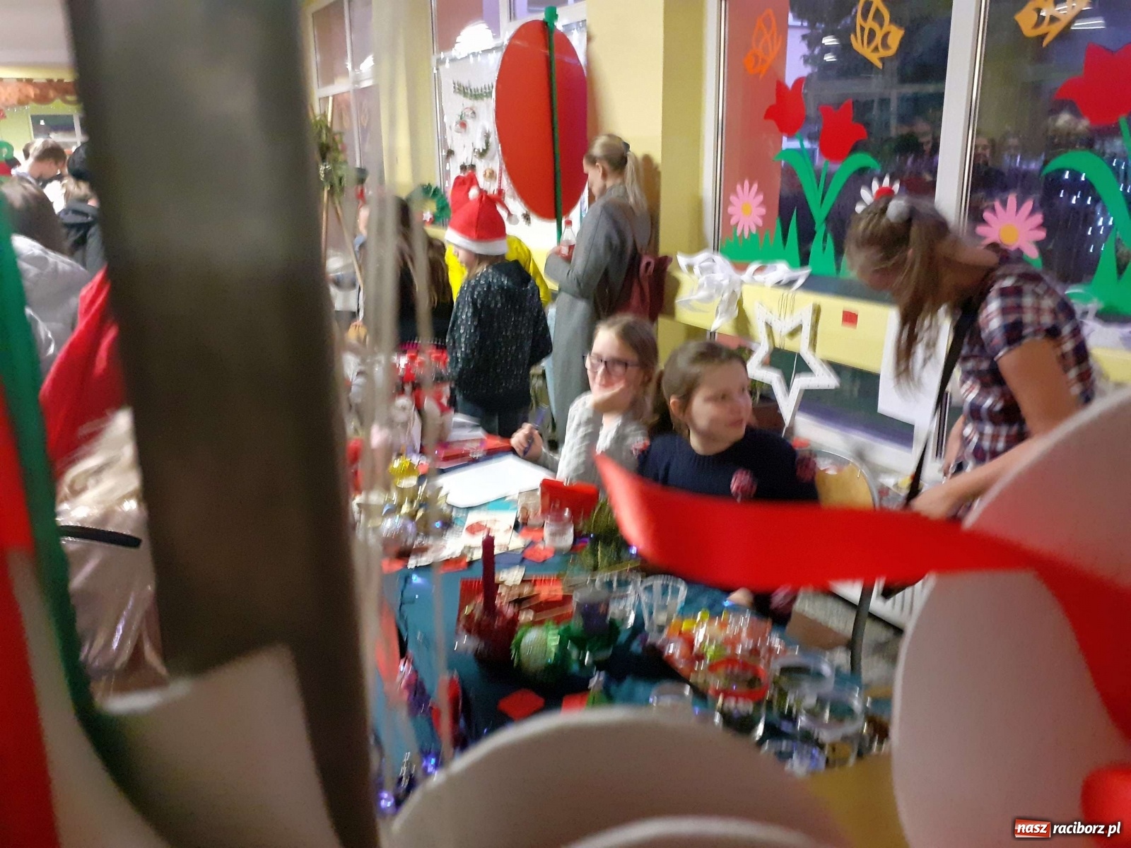 Zdjęcie w galerii na portalu naszraciborz.pl: Kiermasz świąteczny w SP 15 za nami wiadomości z regionu