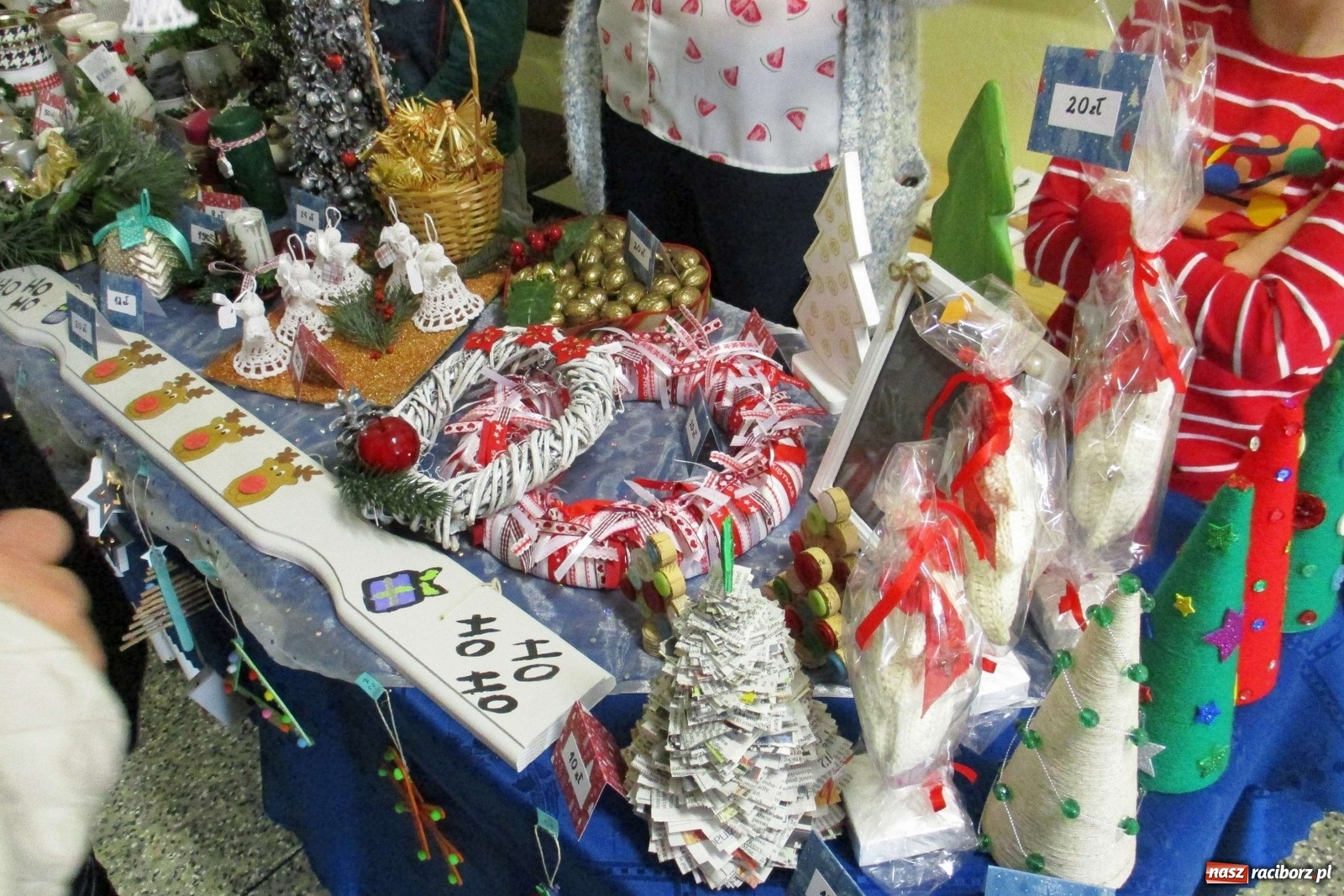 Zdjęcie w galerii na portalu naszraciborz.pl: Kiermasz świąteczny w SP 15 za nami wiadomości z regionu