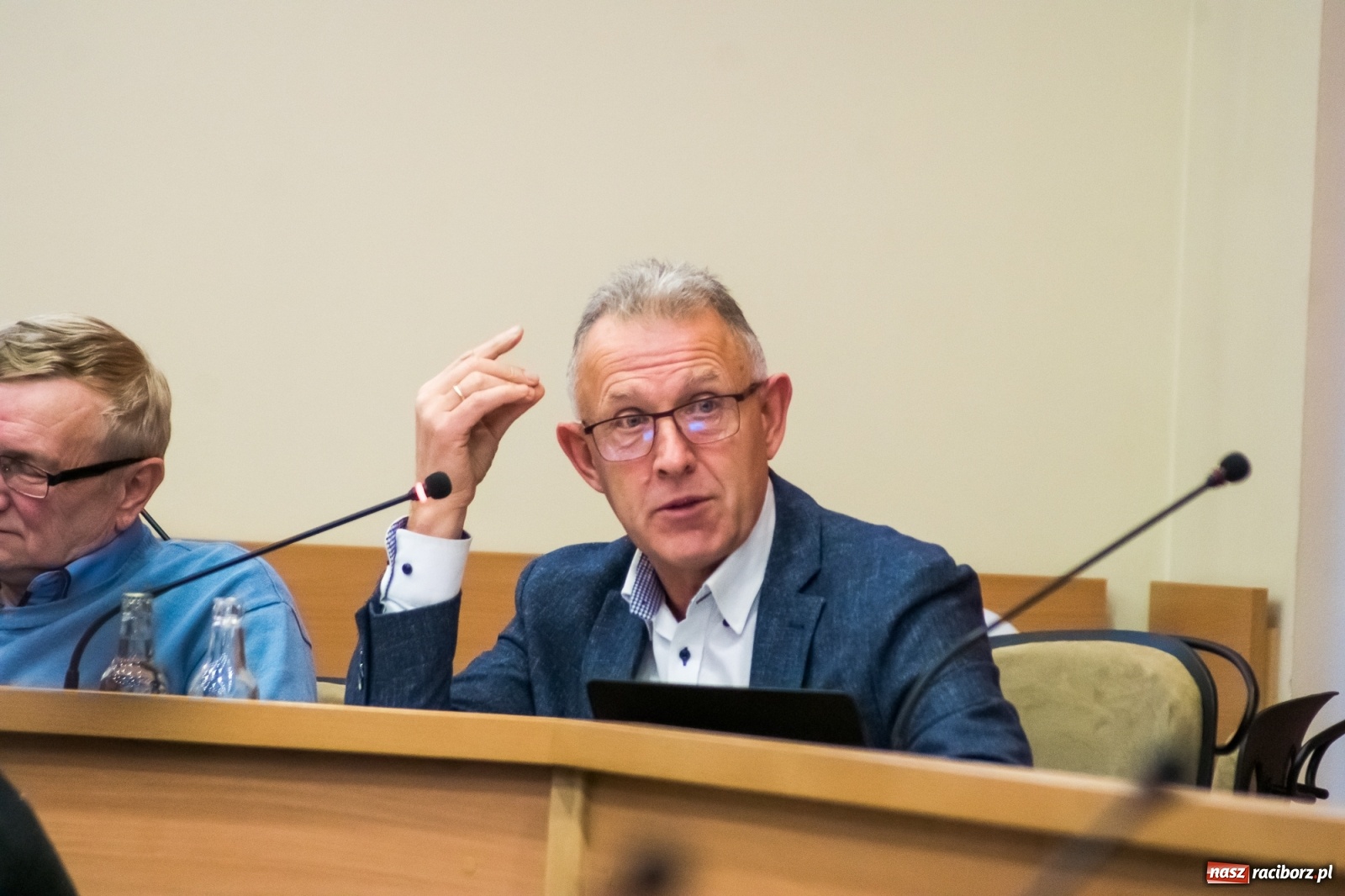 Zdjęcie w galerii na portalu naszraciborz.pl: Rachunki trzeba płacić wspólnie. Radni o ścieżce do Bieńkowic wiadomości z regionu