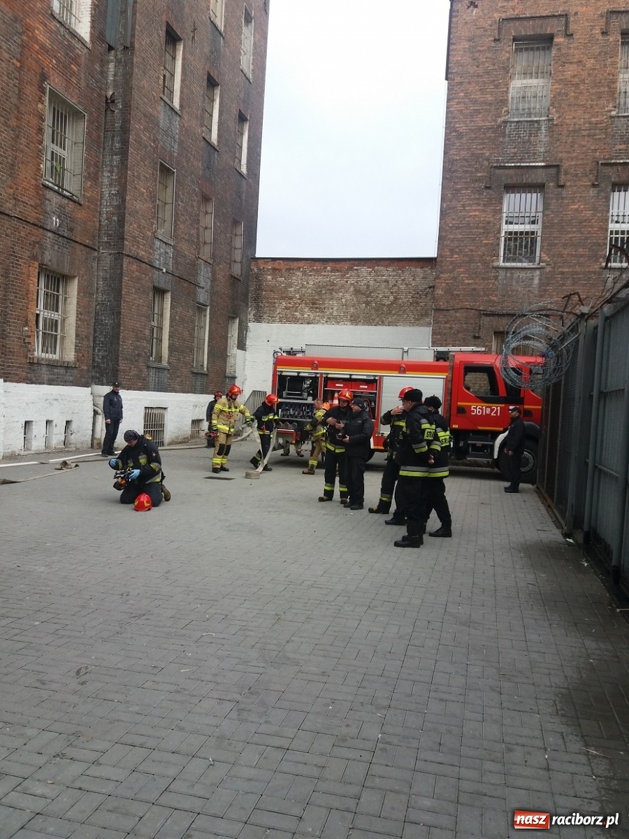 Zdjęcie w galerii na portalu naszraciborz.pl: Podczas konwojowania doszło do ucieczki więźniów z ZK Racibórz [FOTO]  wiadomości z regionu