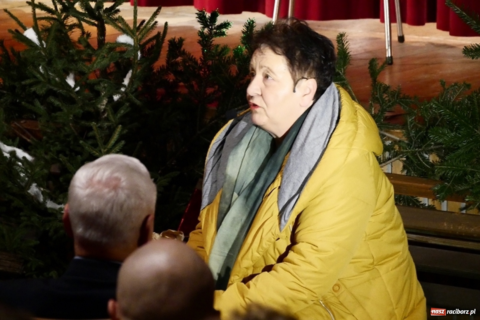 Zdjęcie w galerii na portalu naszraciborz.pl: W drodze na Wigilię. Teatr Senioralne Forte na święta wiadomości z regionu