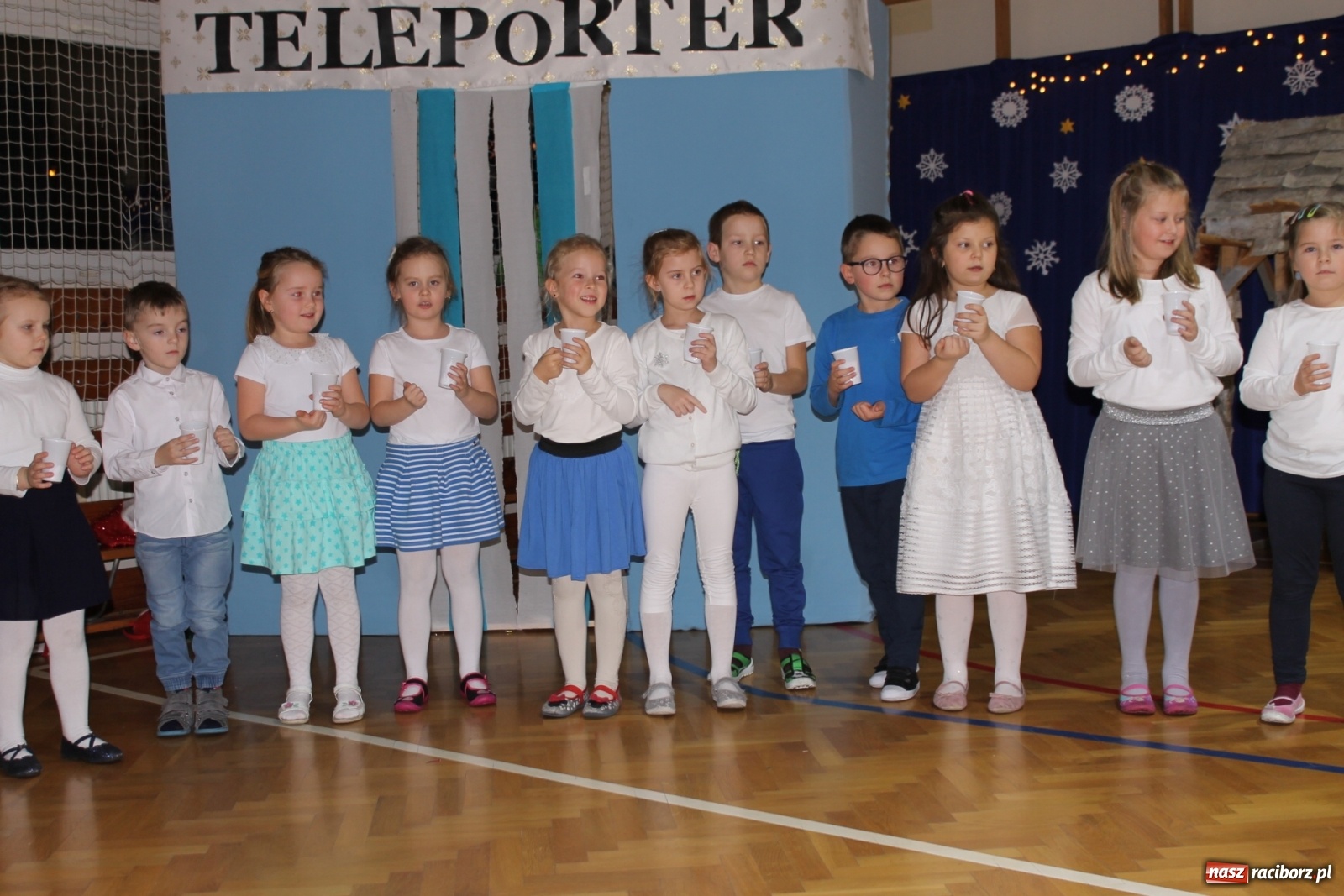 Zdjęcie w galerii na portalu naszraciborz.pl: Świąteczny kiermasz w ZSP na Płoni [FOTO] wiadomości z regionu