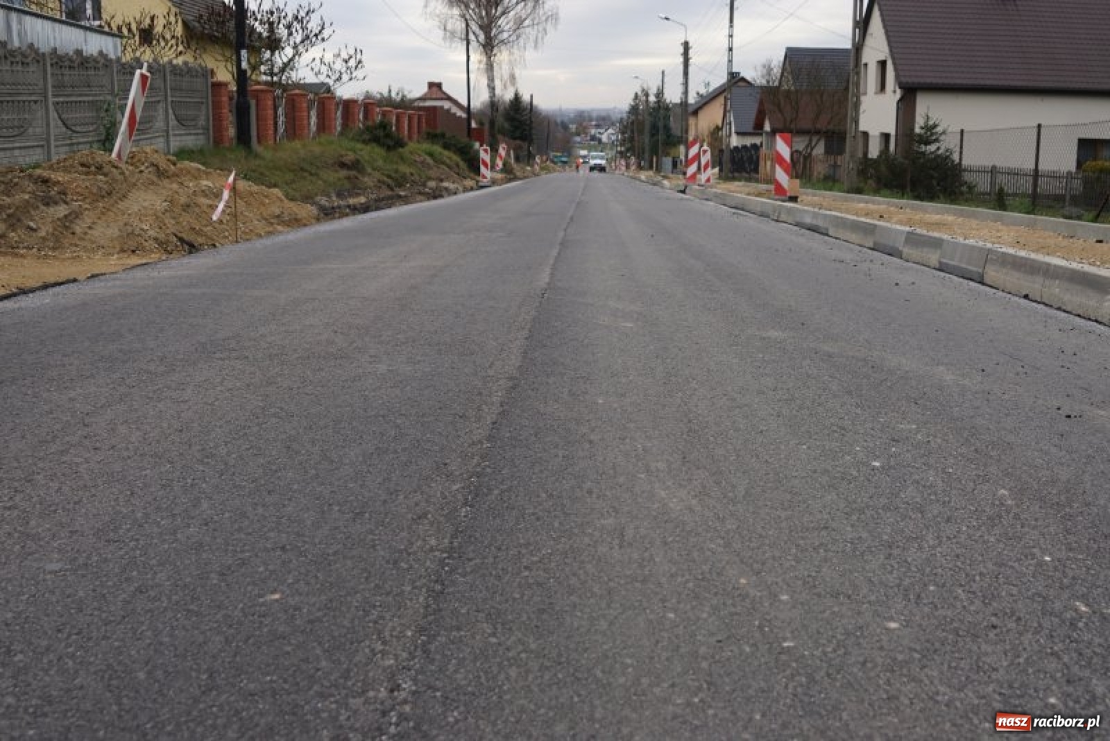 Zdjęcie w galerii na portalu naszraciborz.pl: Inwestycja drogowa w Markowicach powoli dobiega końca wiadomości z regionu