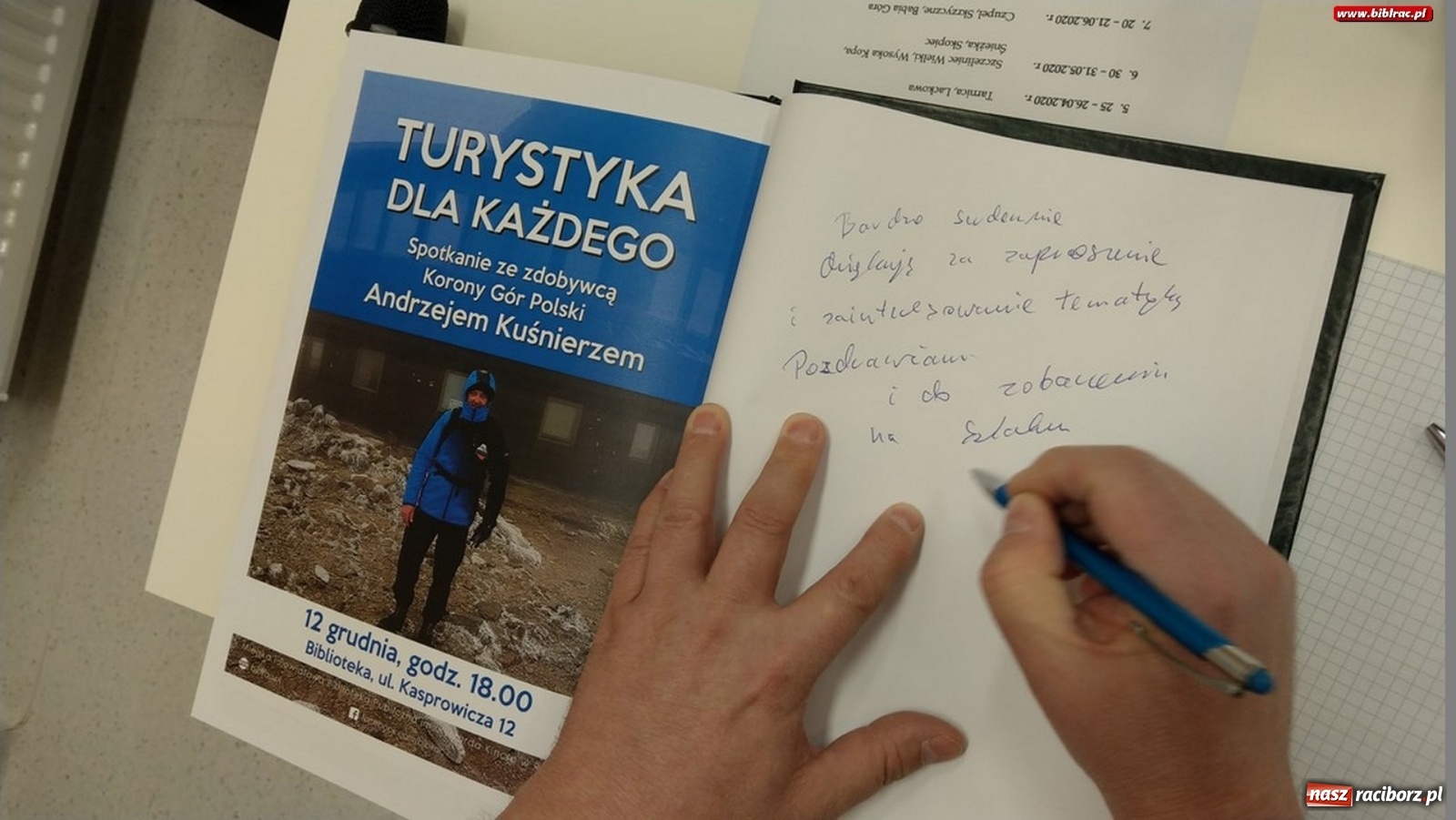 Zdjęcie w galerii na portalu naszraciborz.pl: Turystyka dla każdego! Spotkanie z Andrzejem Kuśnierzem w bibliotece wiadomości z regionu