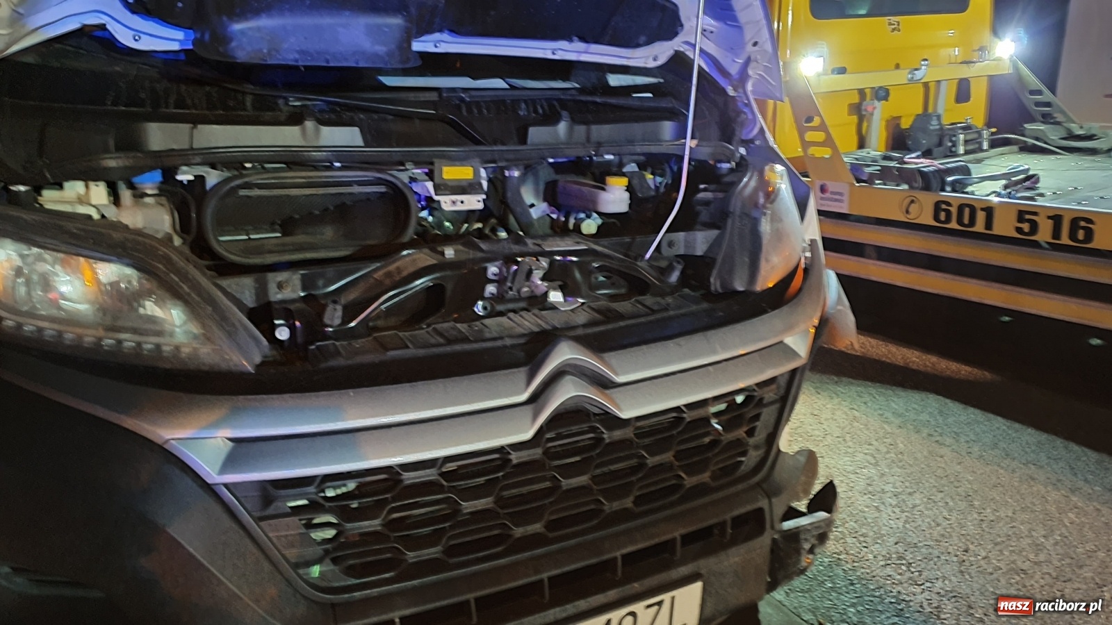 Zdjęcie w galerii na portalu naszraciborz.pl: Zderzenie na Gliwickiej w Raciborzu [FOTO i WIDEO]  wiadomości z regionu