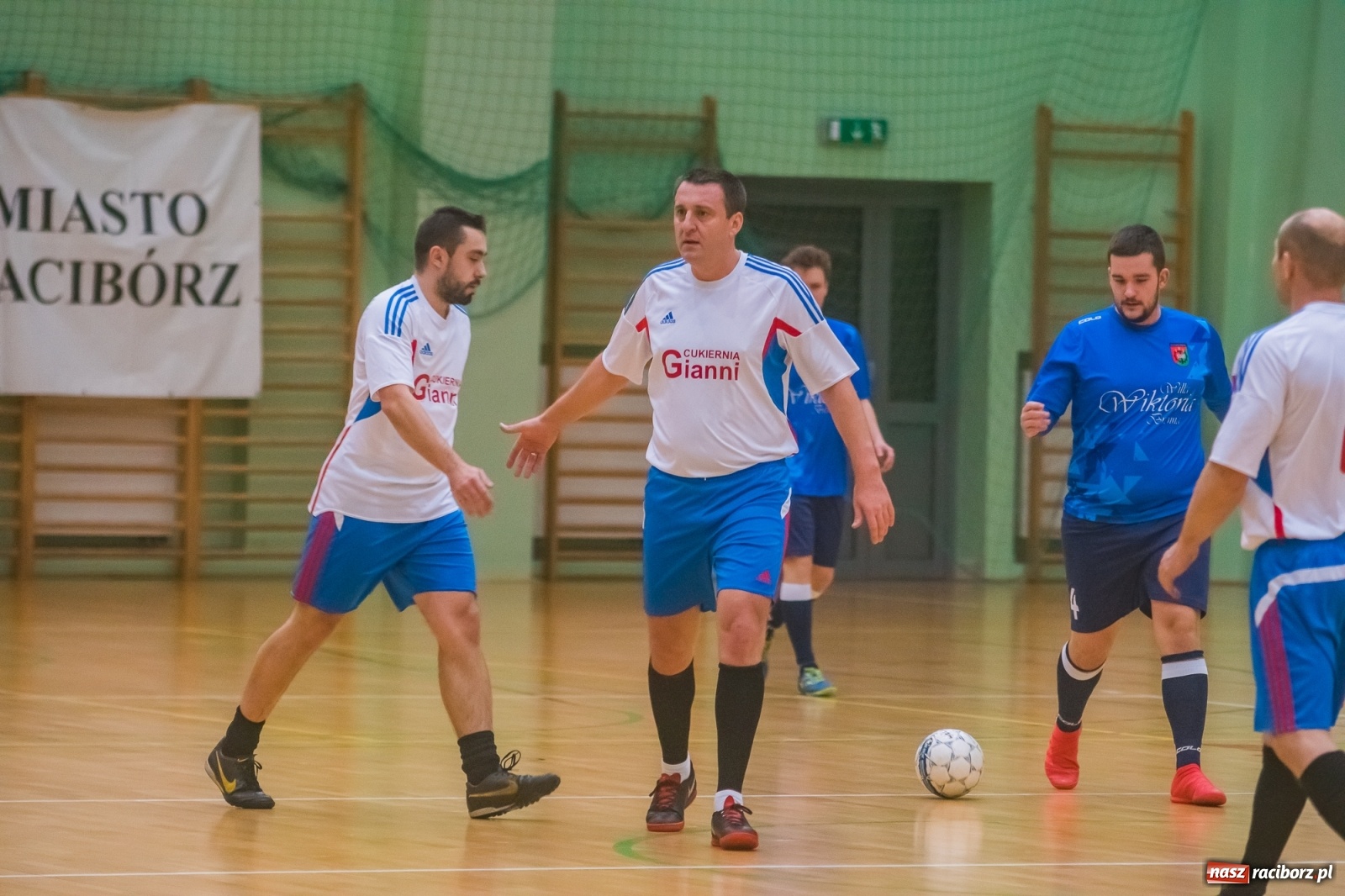 Zdjęcie w galerii na portalu naszraciborz.pl: HLPN. Nieudana pogoń Cukierni Gianni [FOTO] wiadomości z regionu