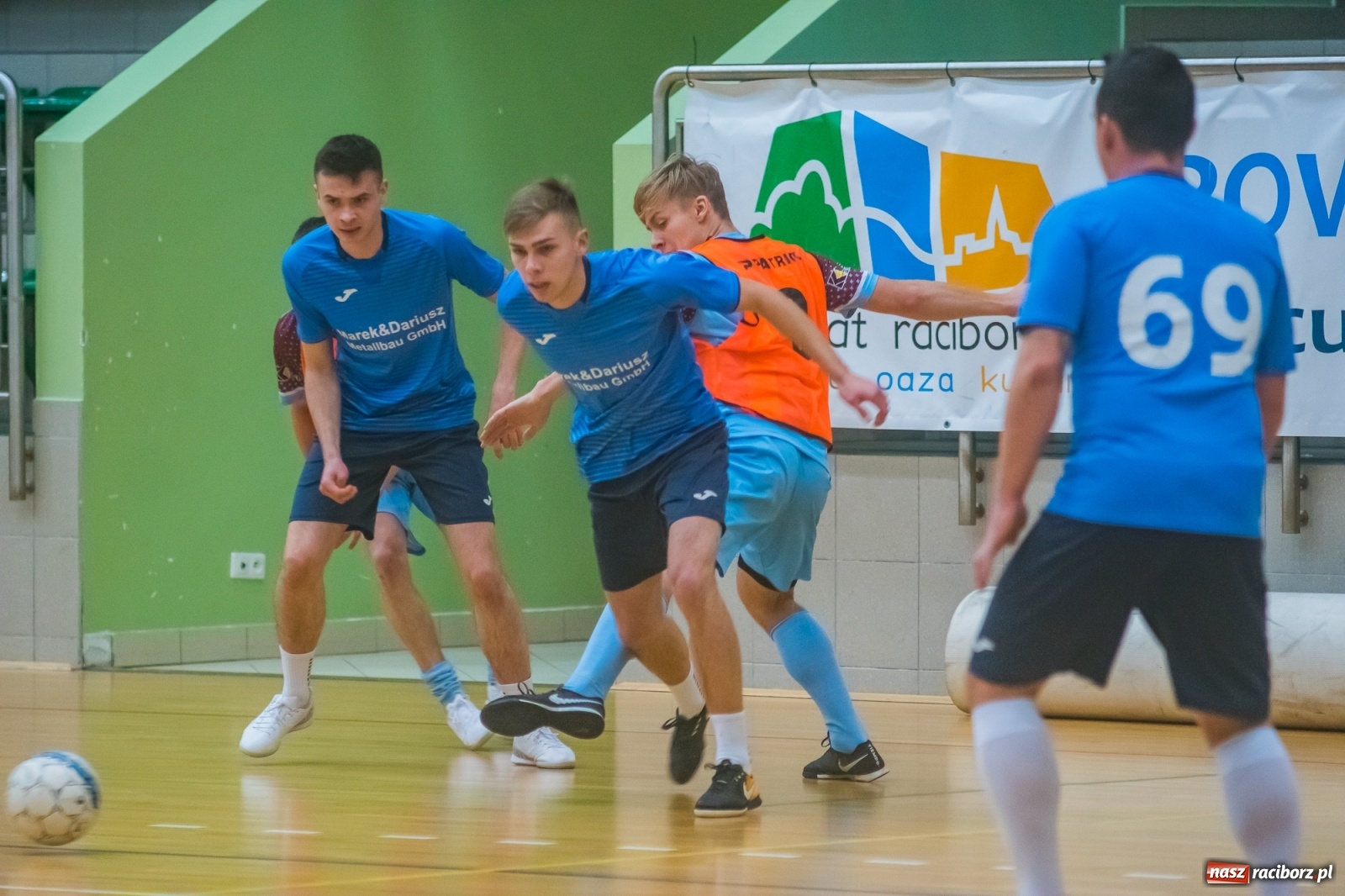 Zdjęcie w galerii na portalu naszraciborz.pl: HLPN. Nieudana pogoń Cukierni Gianni [FOTO] wiadomości z regionu