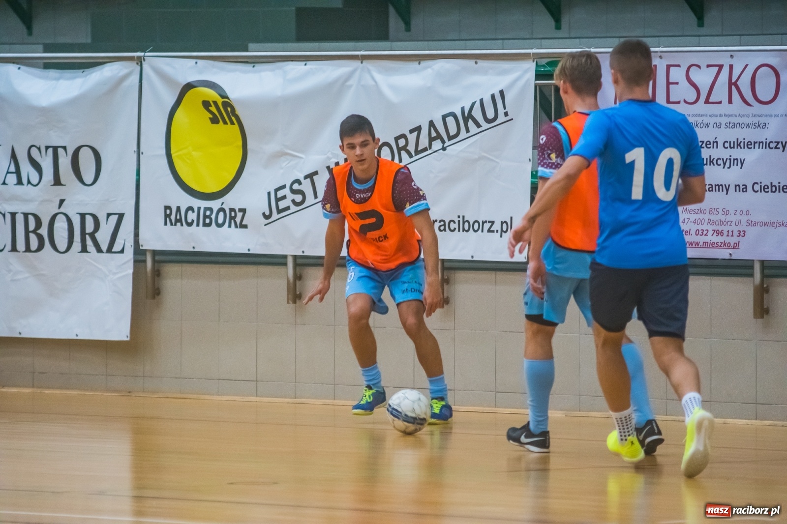 Zdjęcie w galerii na portalu naszraciborz.pl: HLPN. Nieudana pogoń Cukierni Gianni [FOTO] wiadomości z regionu